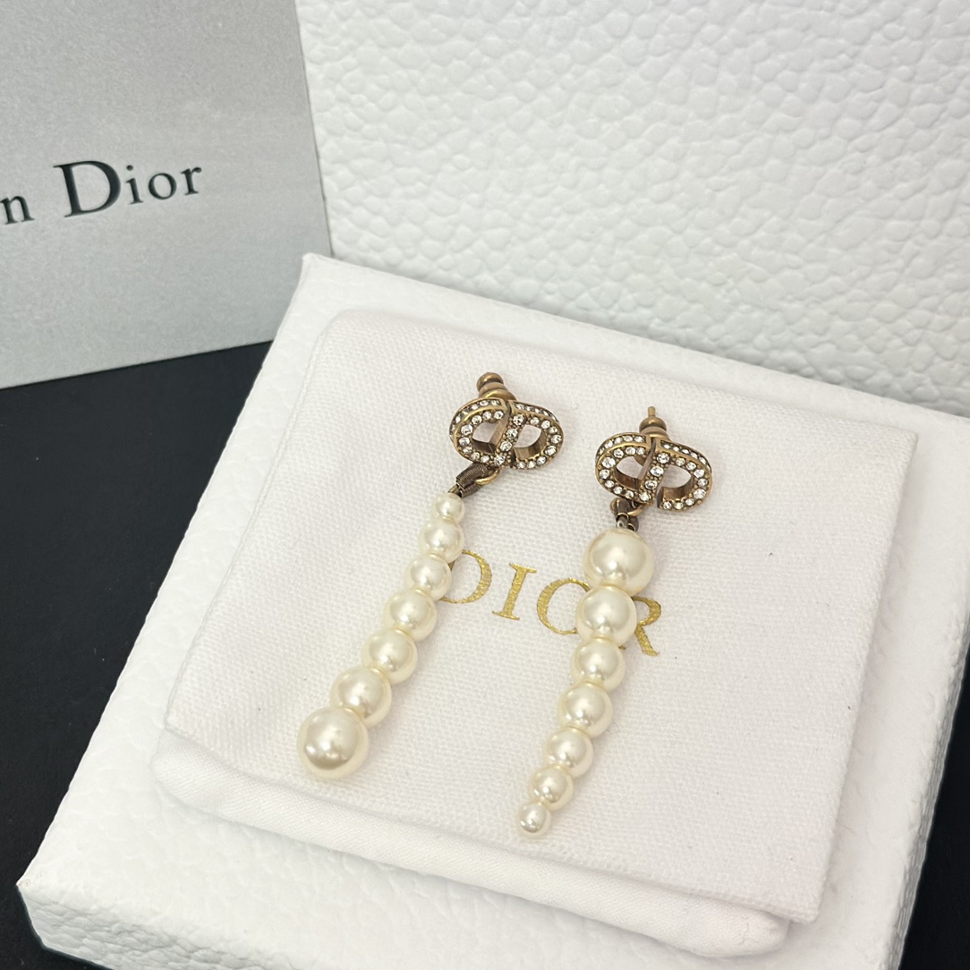 Dior Asymmetric Tassel Pearl Earrings - Best Replica Jewelry™
