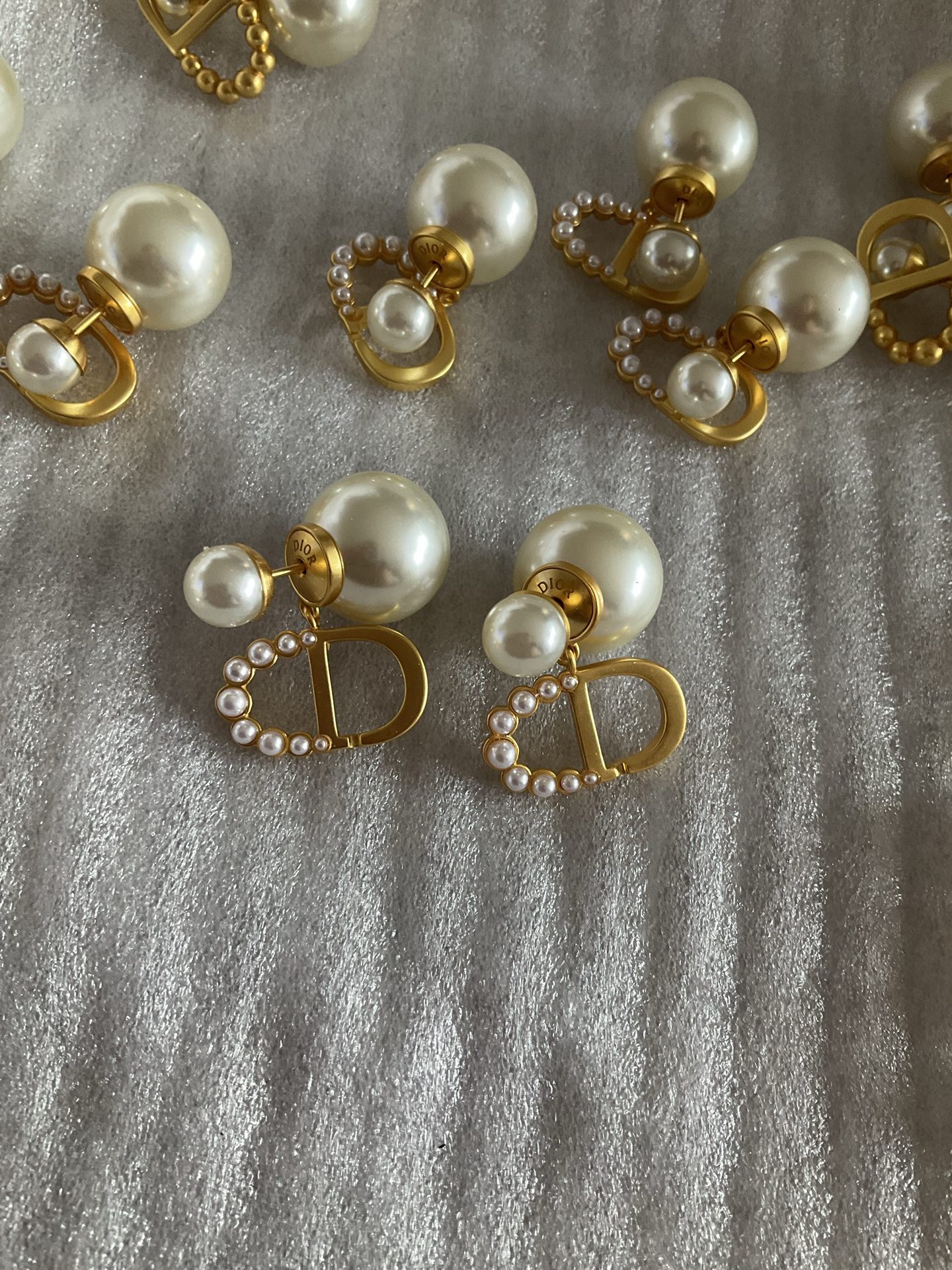 Dior CD Letter Drop Pearl Earrings - Best Replica Jewelry™
