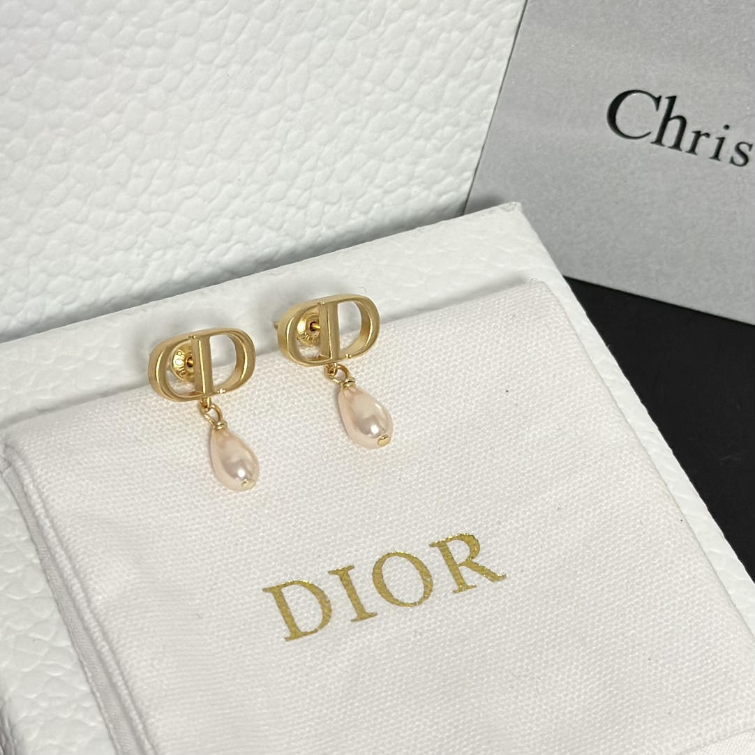 Dior Pink Teardrop Pearl Earrings - Best Replica Jewelry™