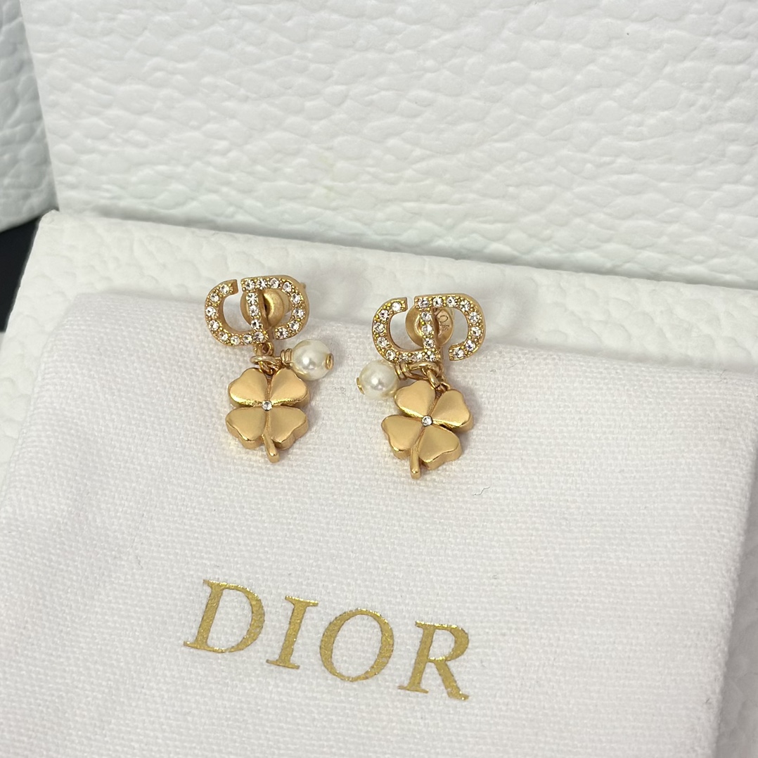 Dior Four Clover Pearl Earrings - Best Replica Jewelry™