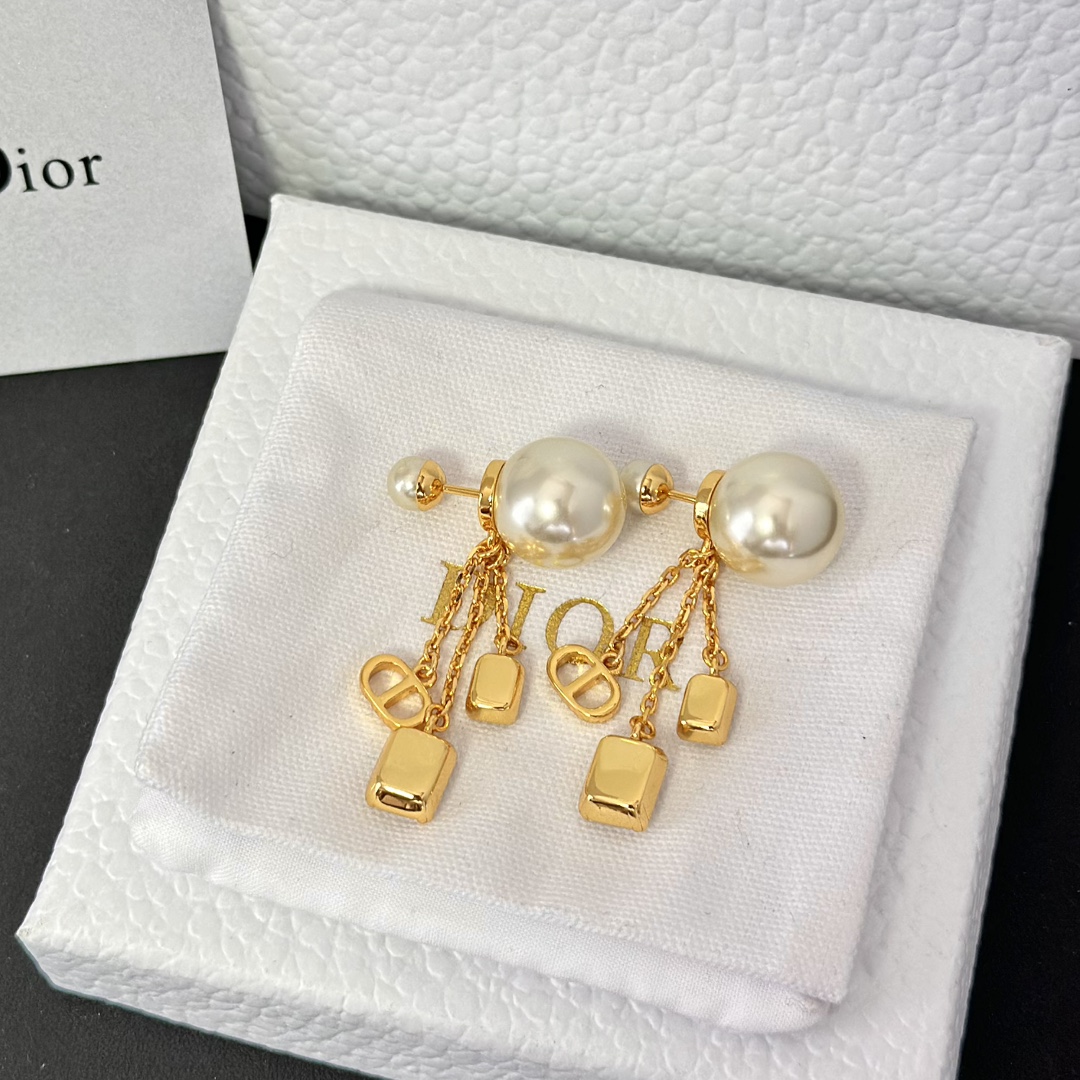 Dior Three Chain Tassel Pearl Earrings - Best Replica Jewelry™