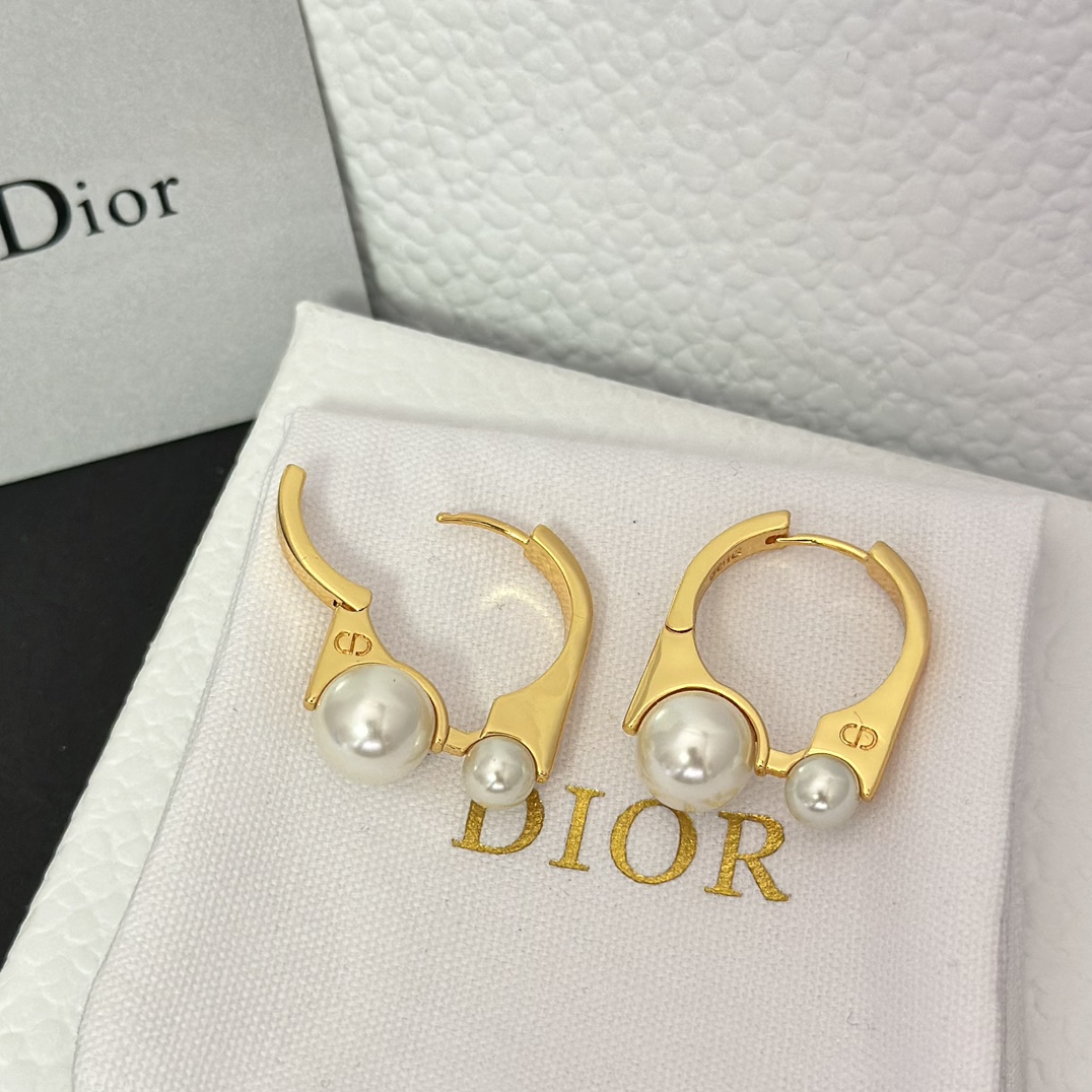 Dior Huggie Hoops Earrings - Best Replica Jewelry™