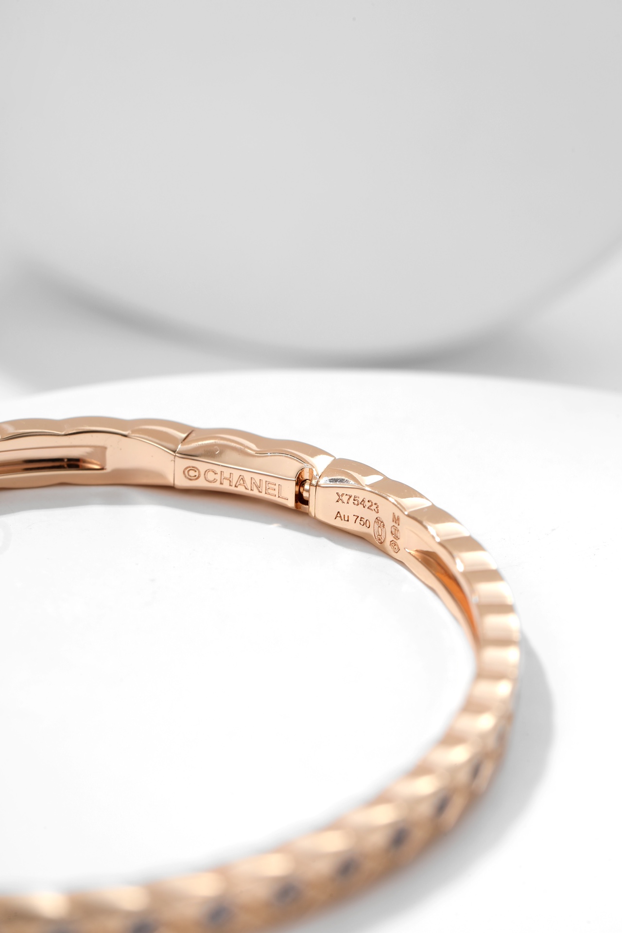 Chanel Diamond Coco Crush Mini Bracelet Bangle - 17CM - Best Replica Jewelry™