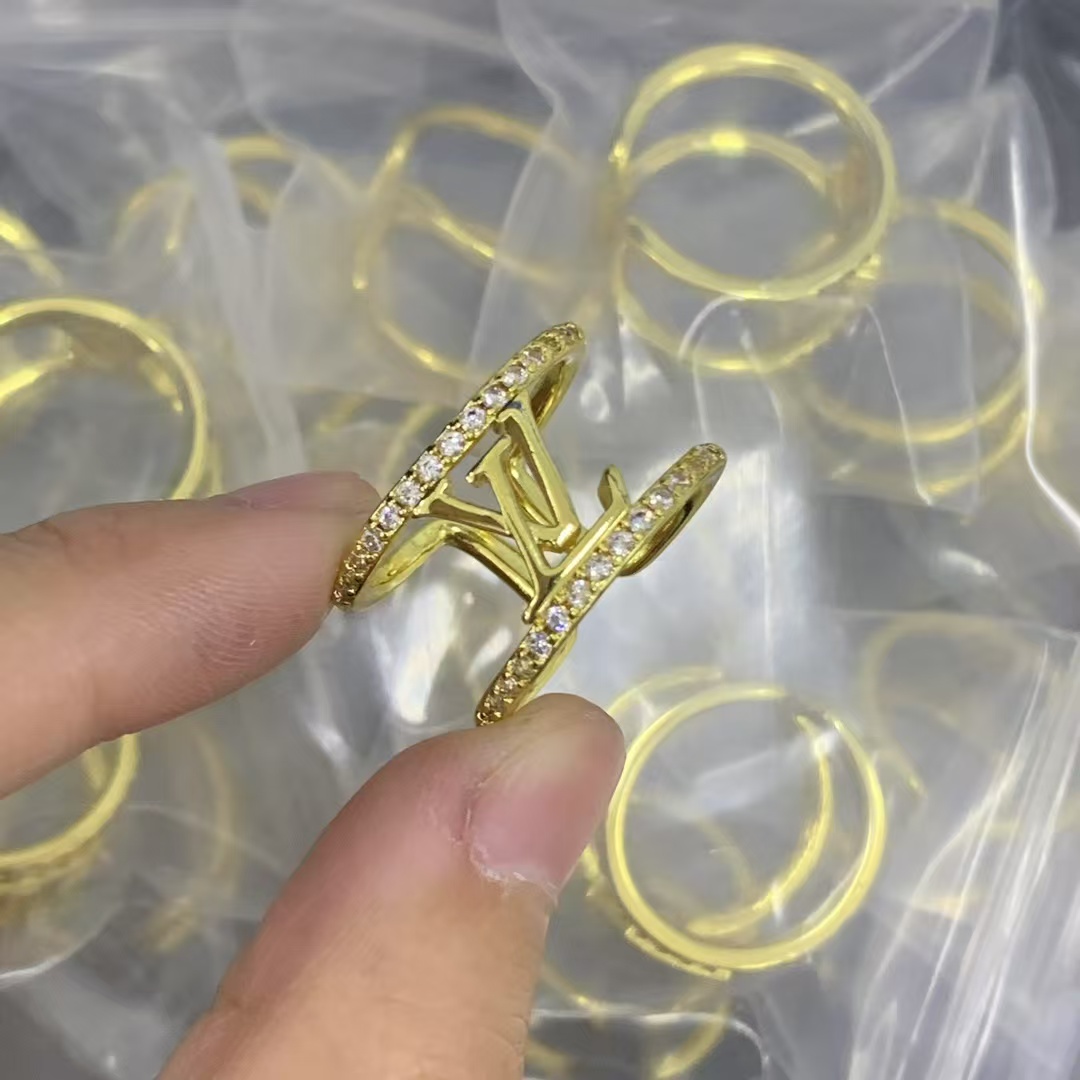 Louis Vuitton Iconic Ring - Best Replica Jewelry™
