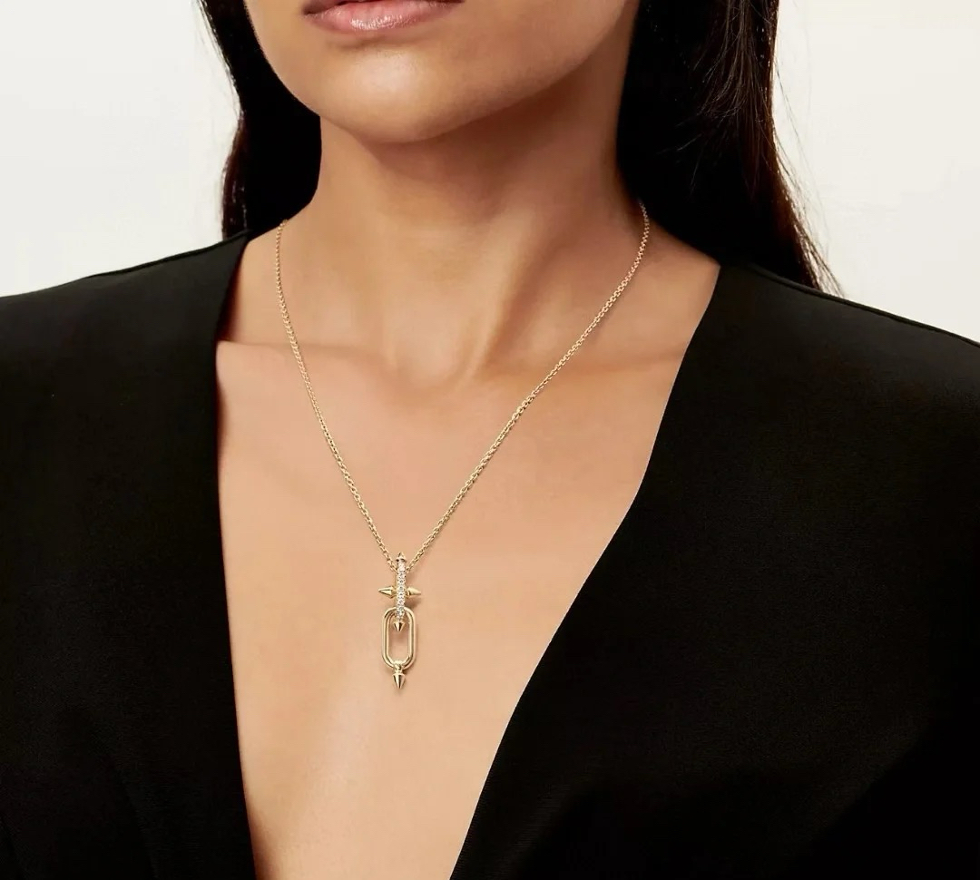 Tiffany Titan by Pharrell Williams Pendant Necklace in Yellow Gold - Best Replica Jewelry™