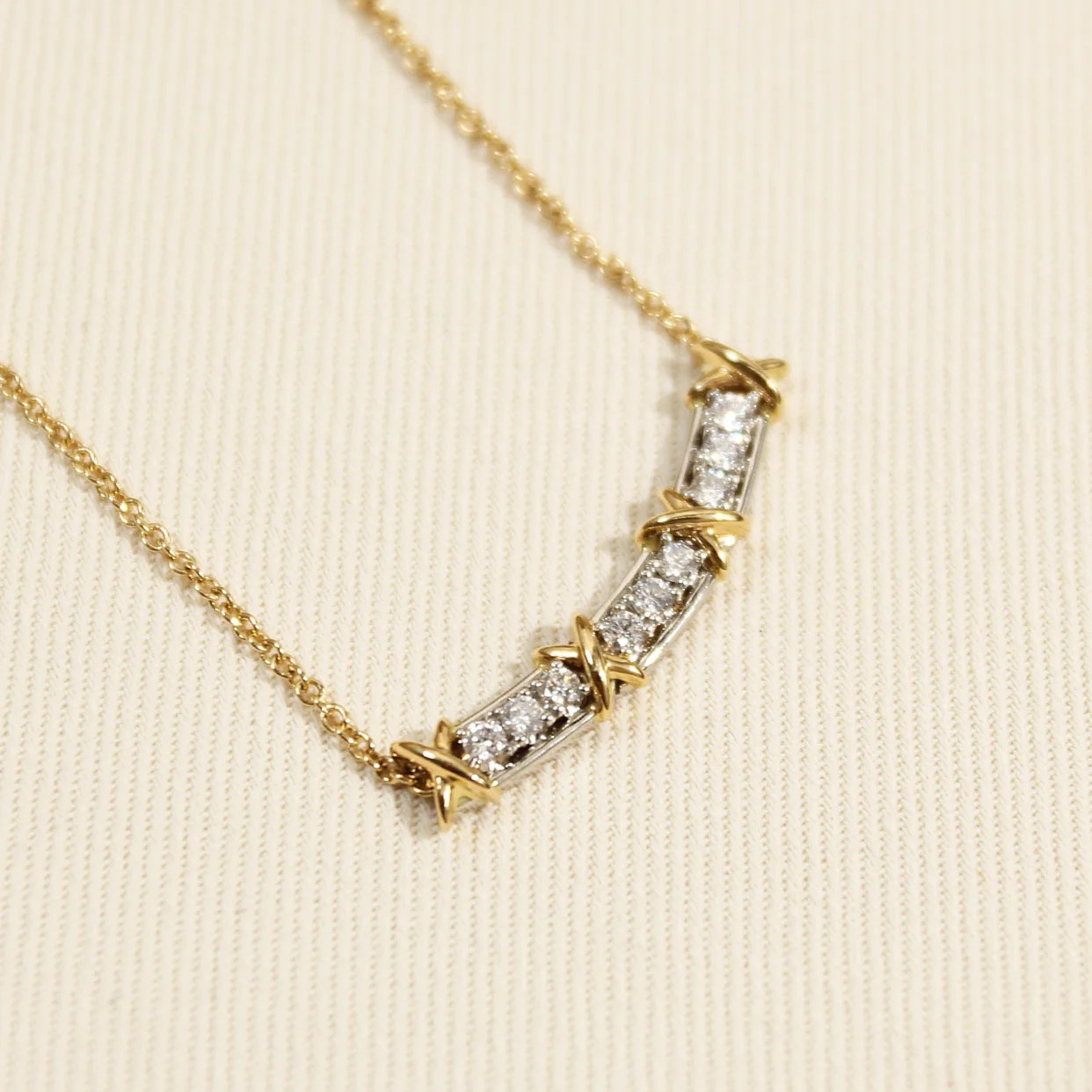 Jean Schlumberger by Tiffany Sixteen Stone Narrow Pendant Necklace with Diamonds - Best Replica Jewelry™