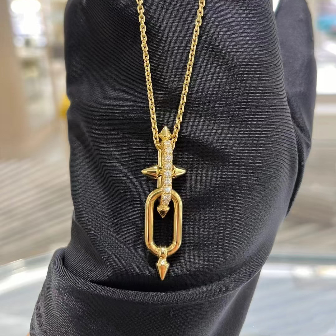 Tiffany Titan by Pharrell Williams Pendant Necklace in Yellow Gold - Best Replica Jewelry™