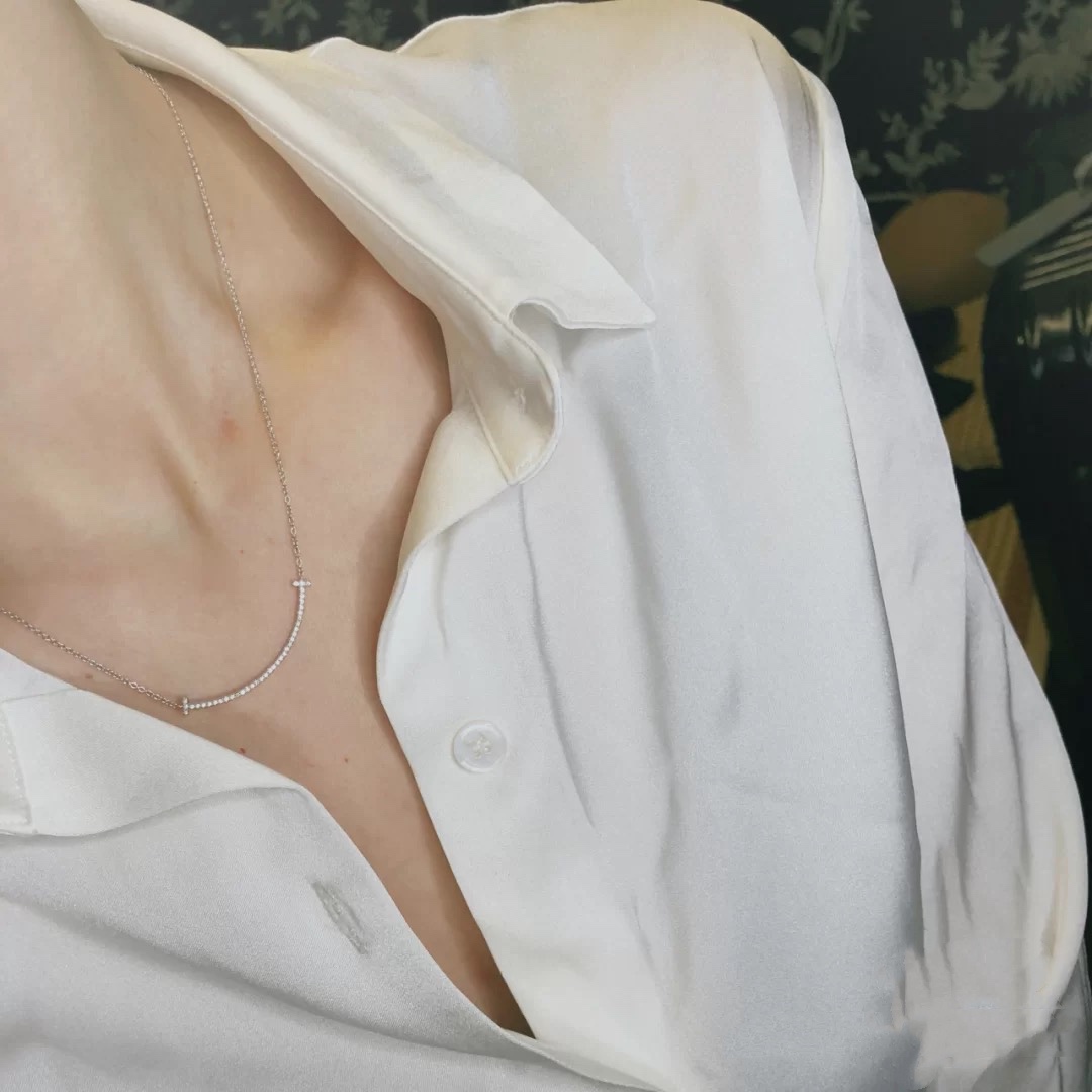 Tiffany T Smile Pendant Necklace in Silver Color - Best Replica Jewelry™