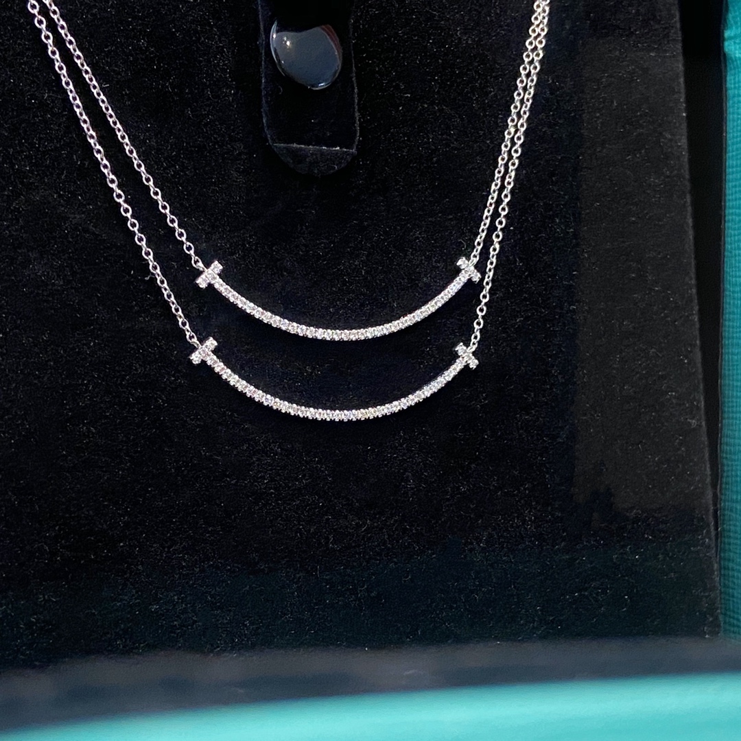 Tiffany T Smile Pendant Necklace in Silver Color - Best Replica Jewelry™