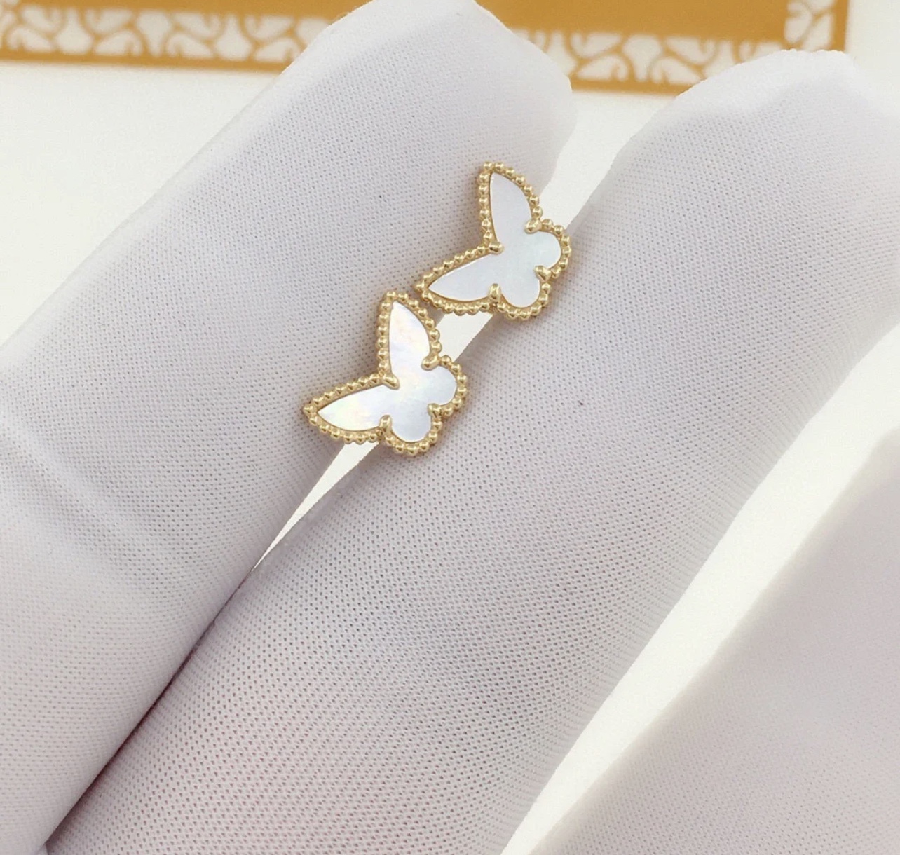 VCA Mini White Butterfly Stud Earrings - Best Replica Jewelry™