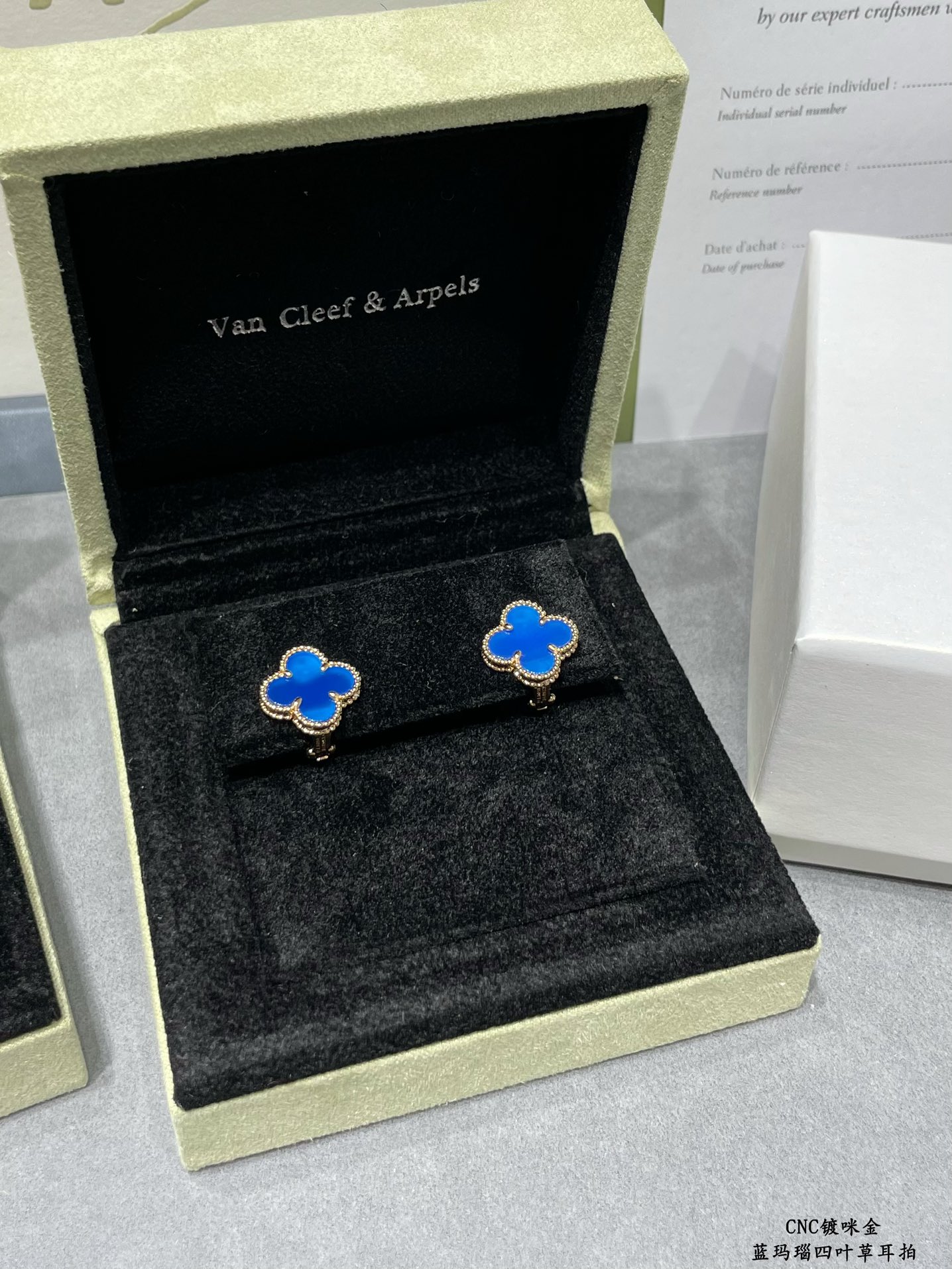 VCA Blue Carnelian Clover Earrings - Best Replica Jewelry™