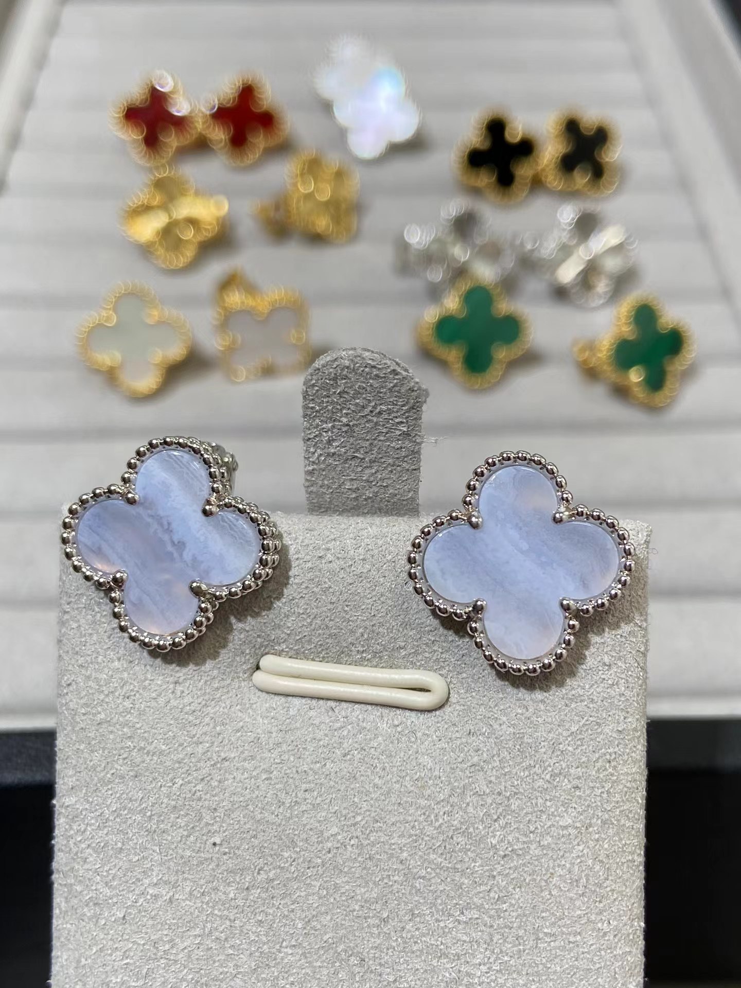 VCA Fog Purple Clover Earrings - Best Replica Jewelry™