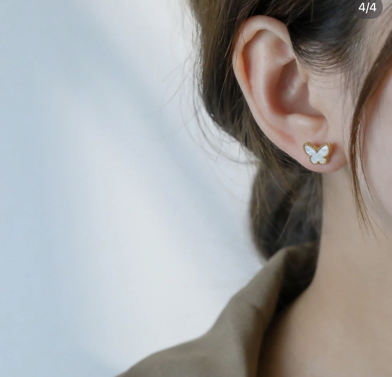 VCA Mini White Butterfly Stud Earrings - Best Replica Jewelry™