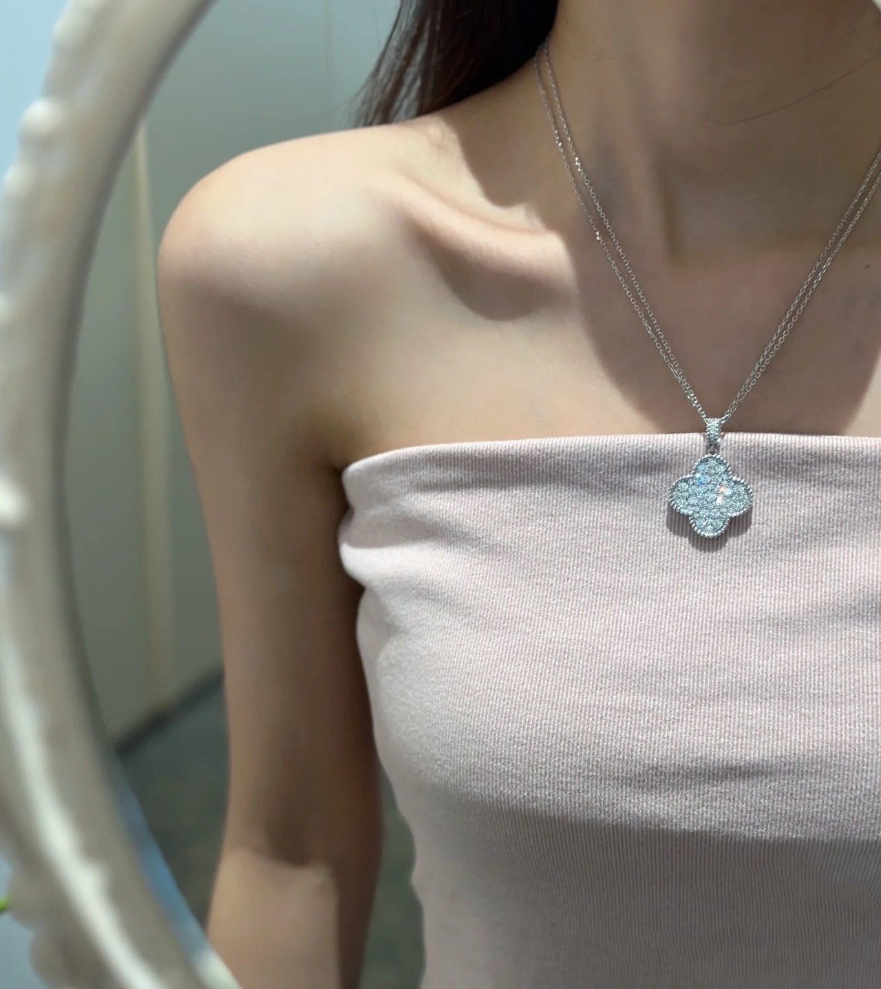 VCA Full Diamond Paved Large Clover Magic Alhambra Long Necklace, 1 motif - Best Replica Jewelry™