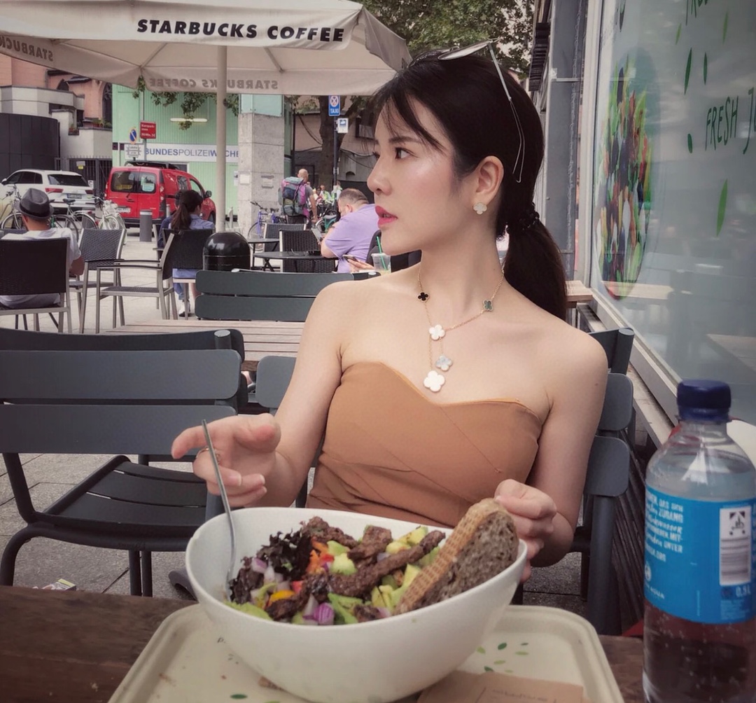 VCA Clover Magic Alhambra Necklace, 6 Motifs - Best Replica Jewelry™