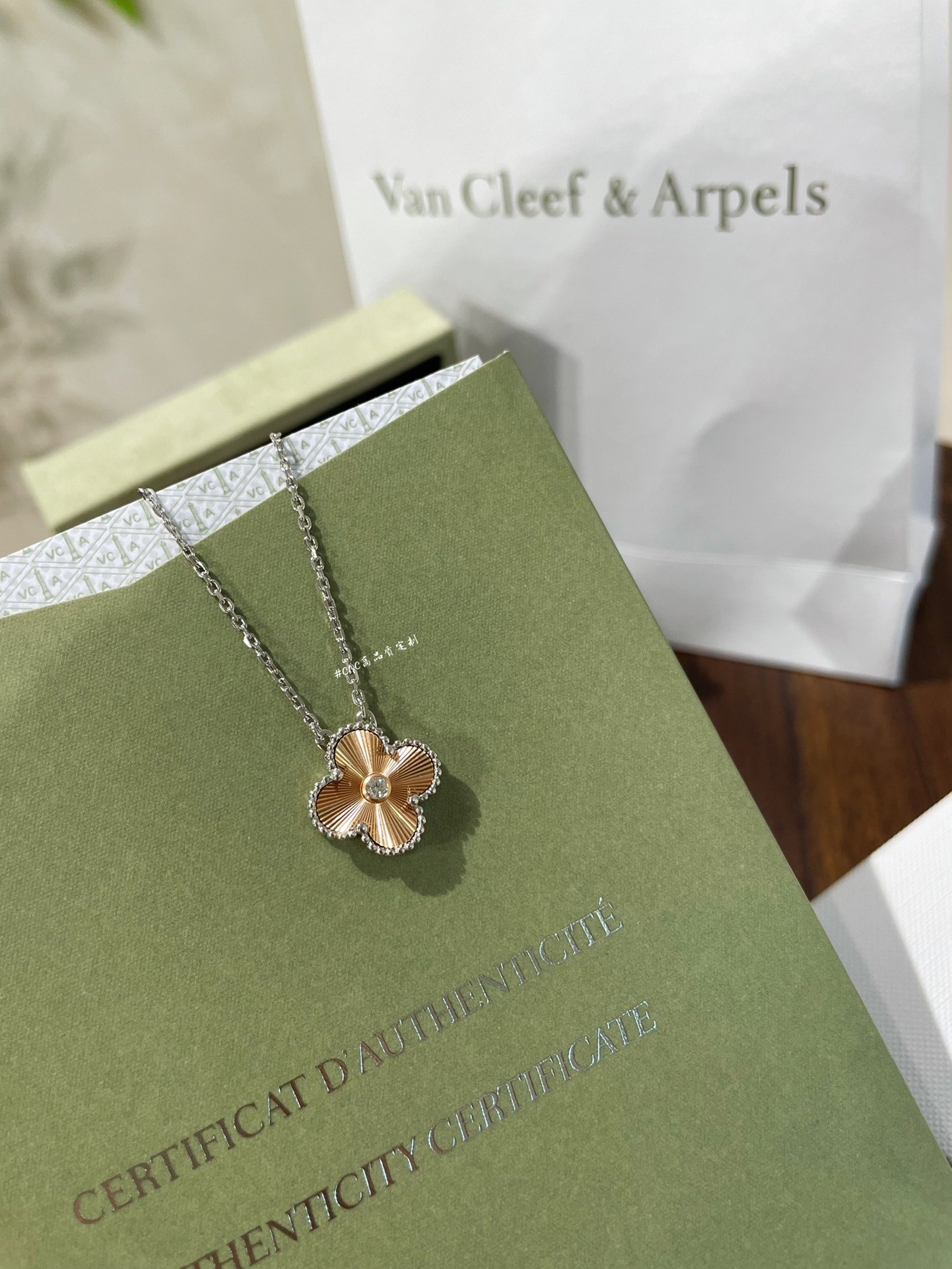 VCA Silver Gold Vintage Alhambra Pendant Necklace, 1 Motif - Best Replica Jewelry™