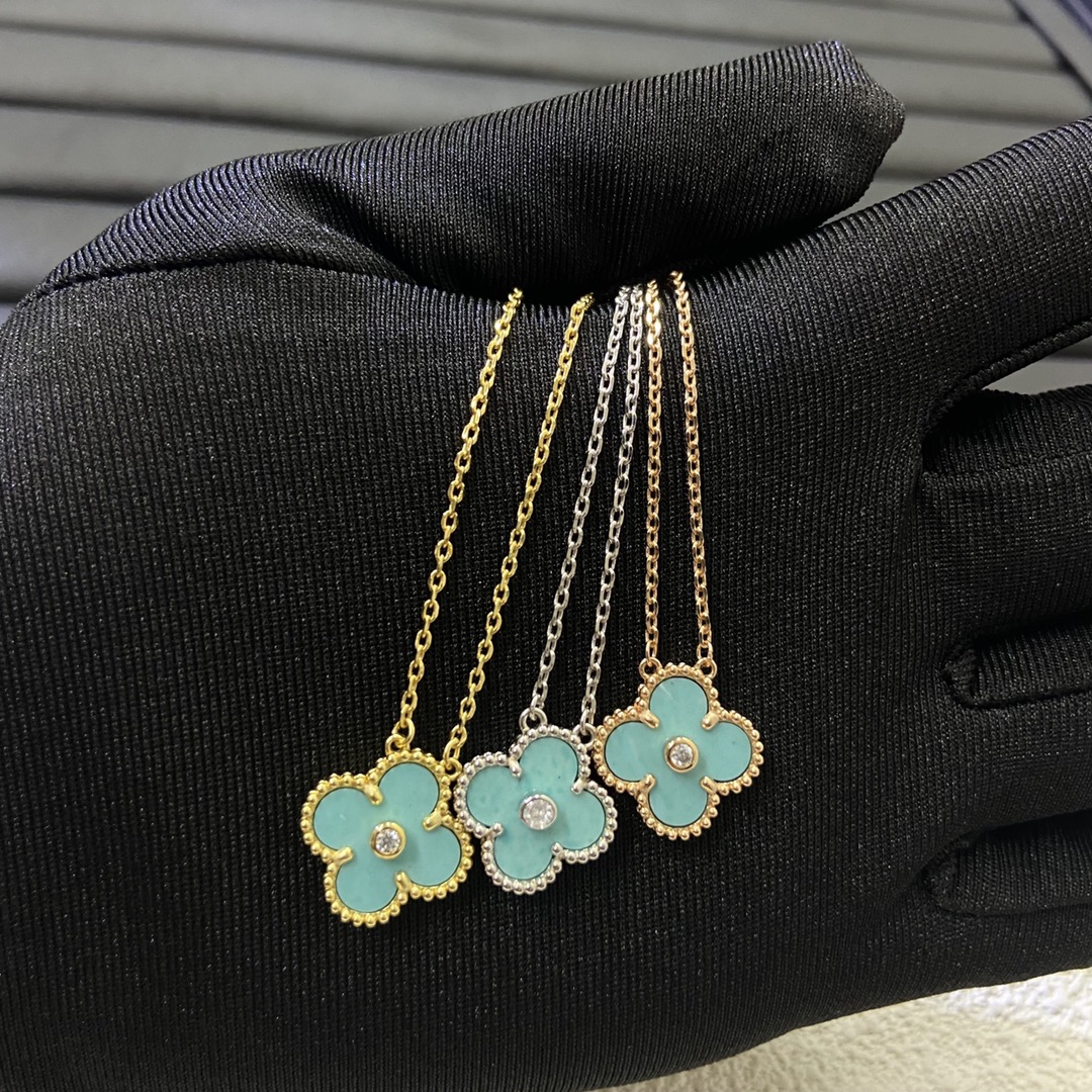 VCA Amazonite Vintage Alhambra Pendant Necklace, 1 Motif - Best Replica Jewelry™