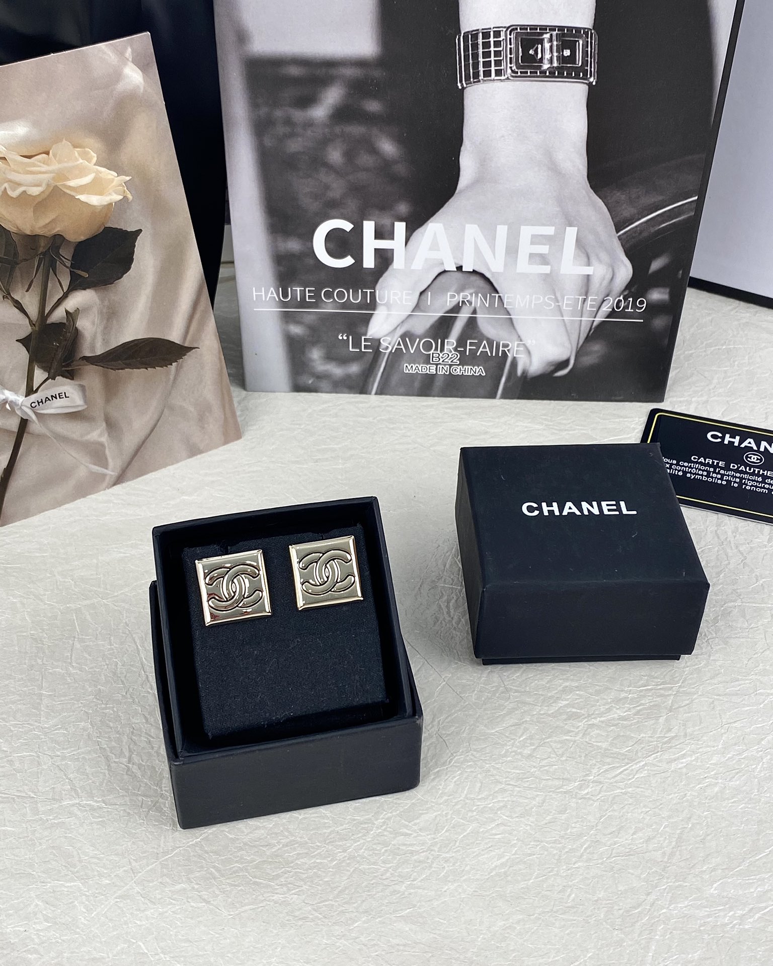 Chanel Square Pearl Stud Earrings - Best Replica Jewelry™