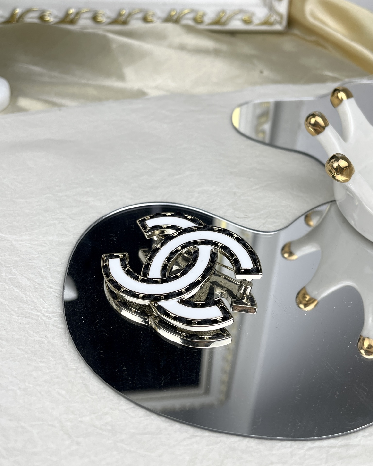 Chanel White Enamel Leather Woven CC Brooch - Best Replica Jewelry™