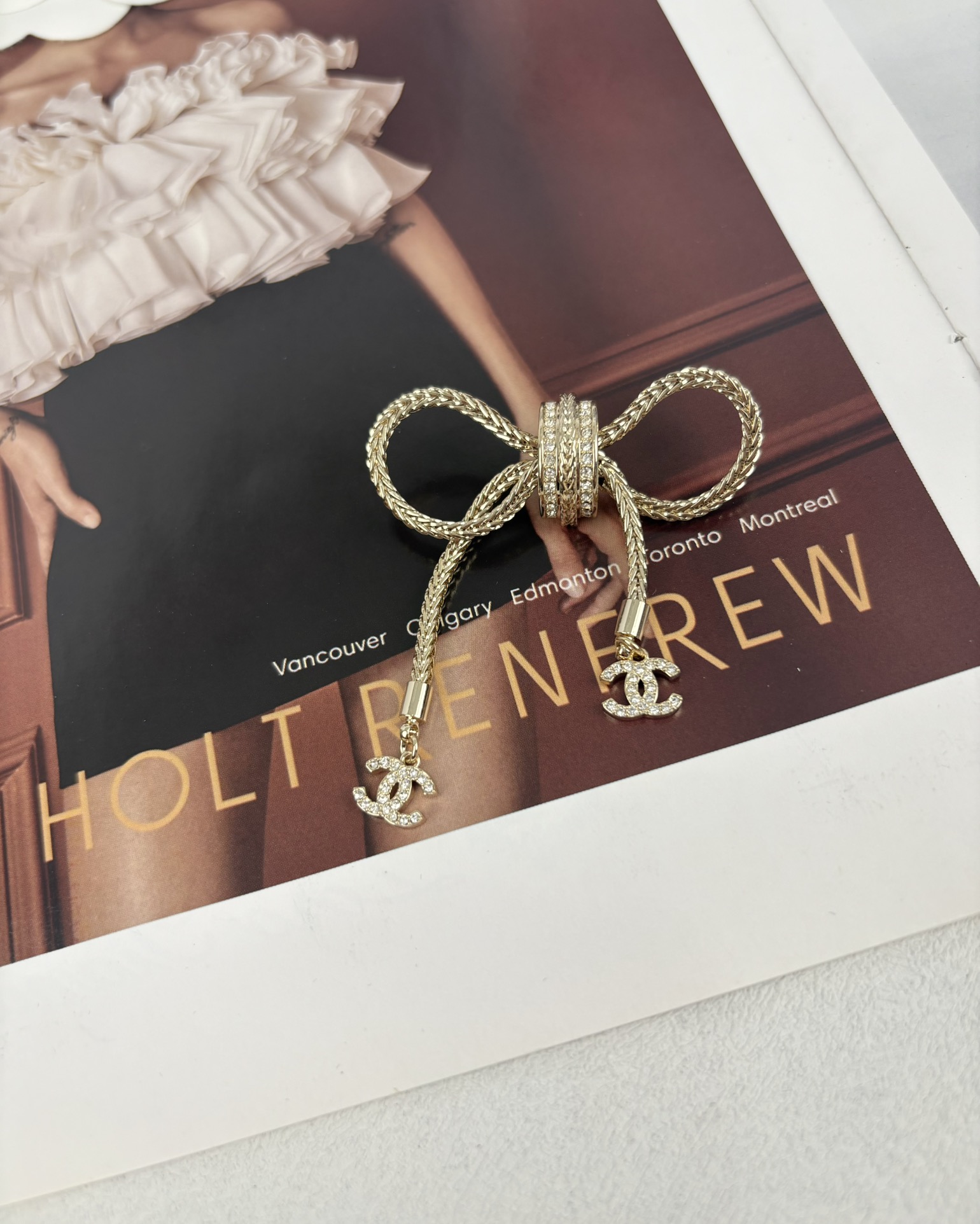Chanel Bow Brooch - Best Replica Jewelry™