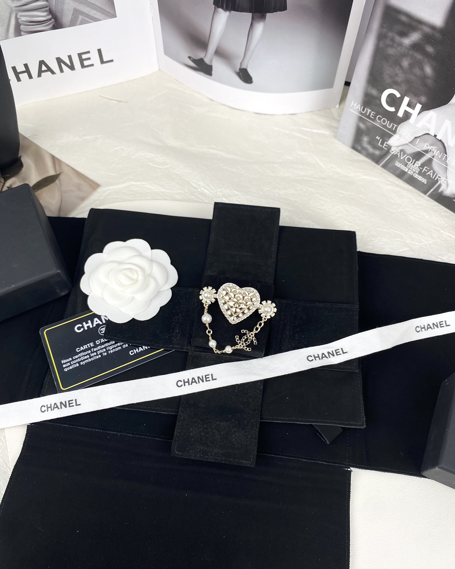 Chanel Heart with Chain Brooch Pin - Best Replica Jewelry™