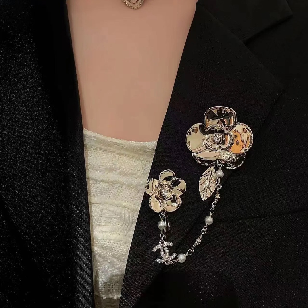 Chanel Camellia with Chain Flower Brooch - Best Replica Jewelry™