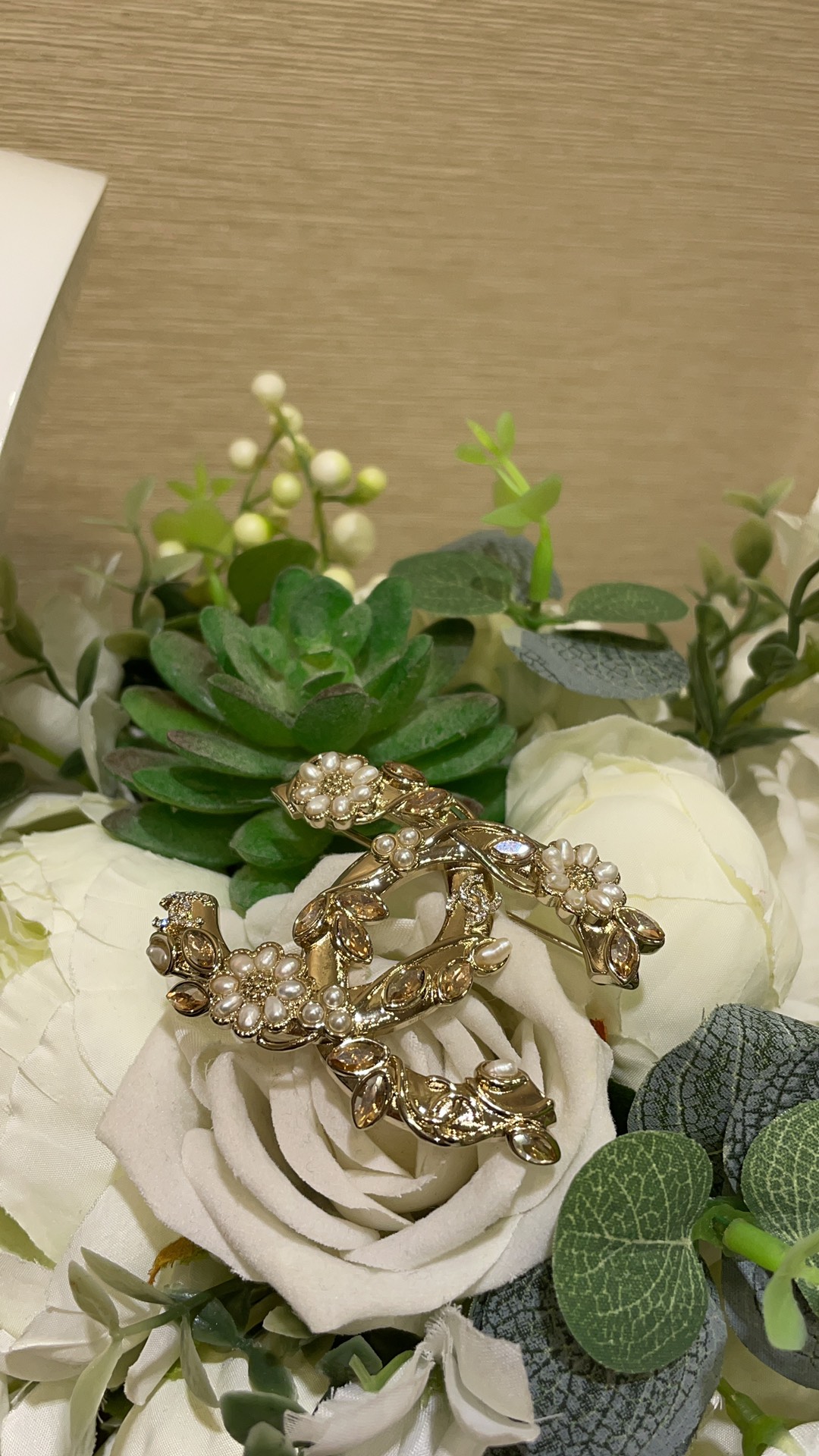 Chanel Weath Flower Vine CC Brooch - Best Replica Jewelry™