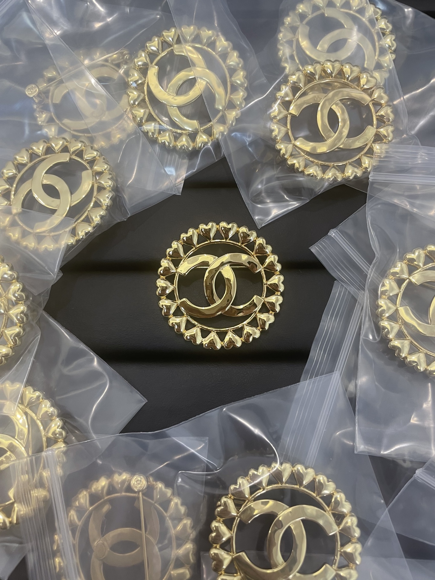 Chanel Heart Round CC Brooch - Best Replica Jewelry™