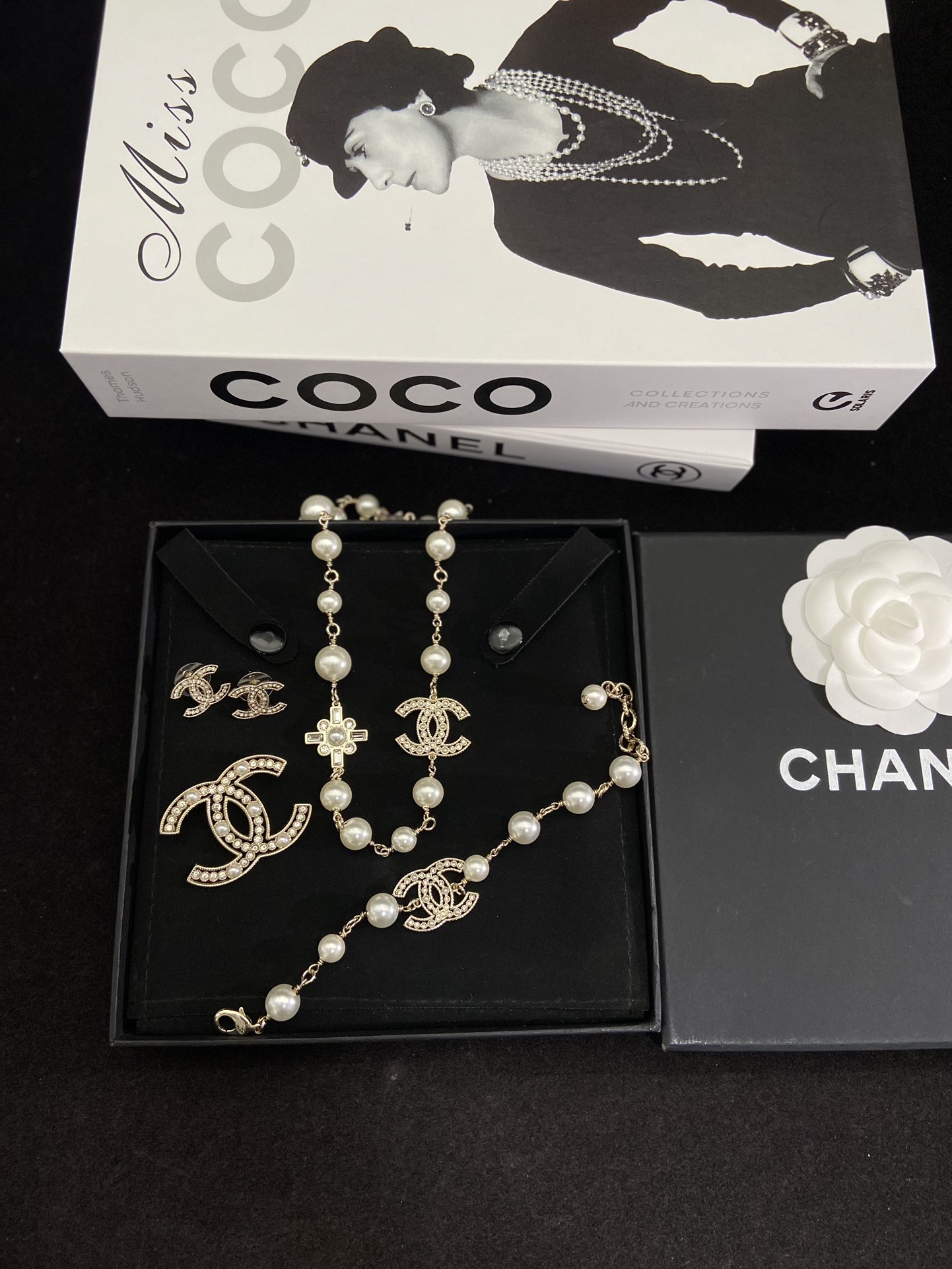 Chanel Pearl Brooch Earrings Bracelet Necklace - Best Replica Jewelry™