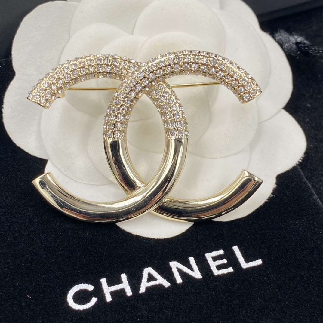 Chanel Half Diamond Brooch - Best Replica Jewelry™