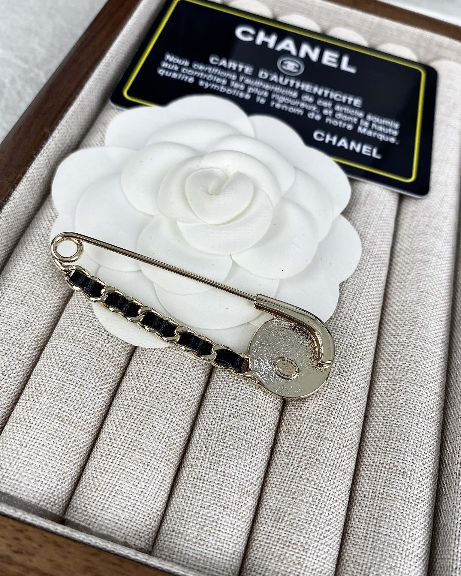 Chanel Pink Enamel Pin Brooch - Best Replica Jewelry™