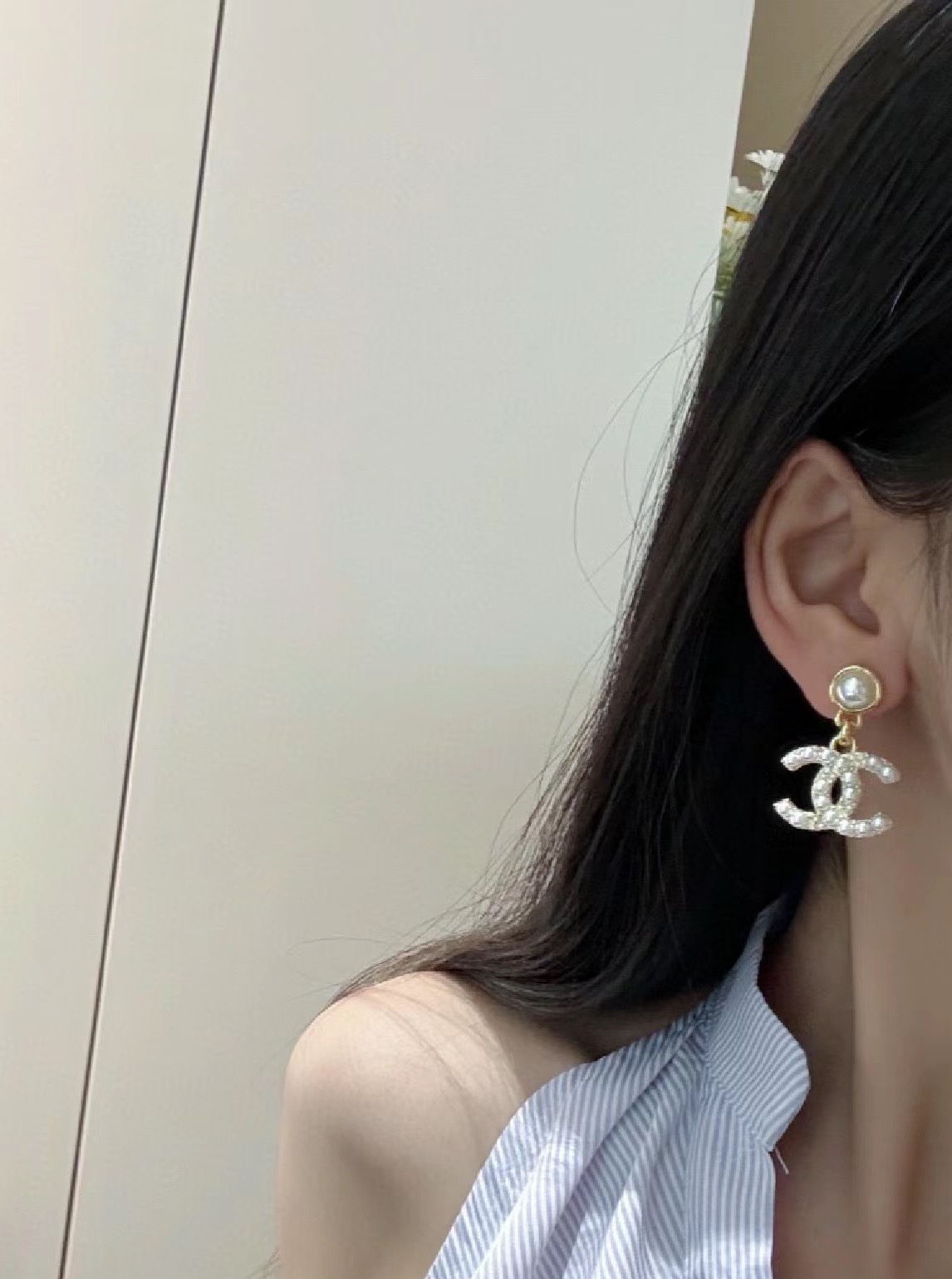 Chanel Pearl Paved CC Dangle Earrings - Best Replica Jewelry™