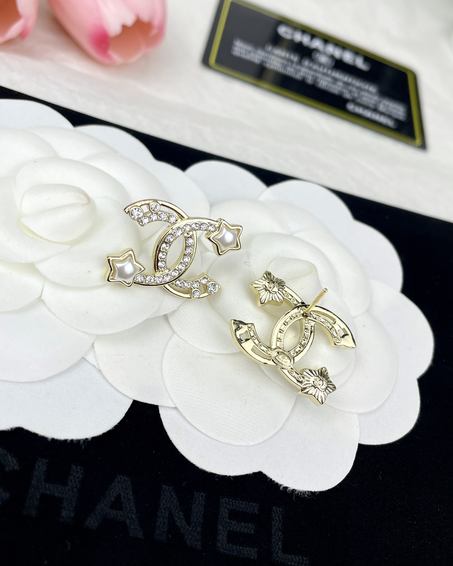 Chanel Hollow Star Rhinestone CC Earrings - Best Replica Jewelry™