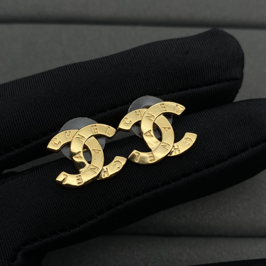 Chanel Debossed Monogram Brooch Earrings - Best Replica Jewelry™