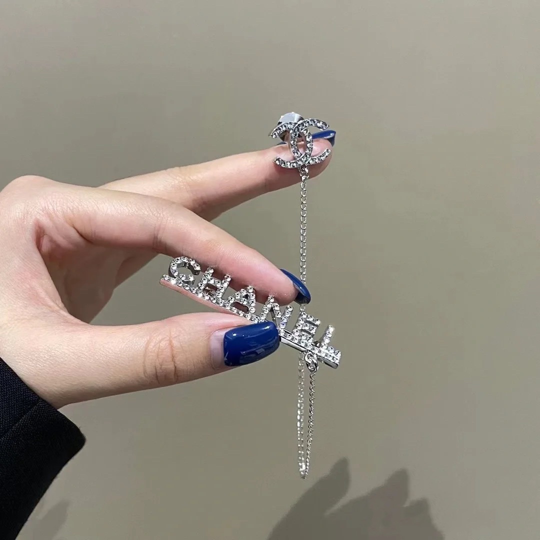 Chanel Monogram Tassel Chain Brooch - Best Replica Jewelry™