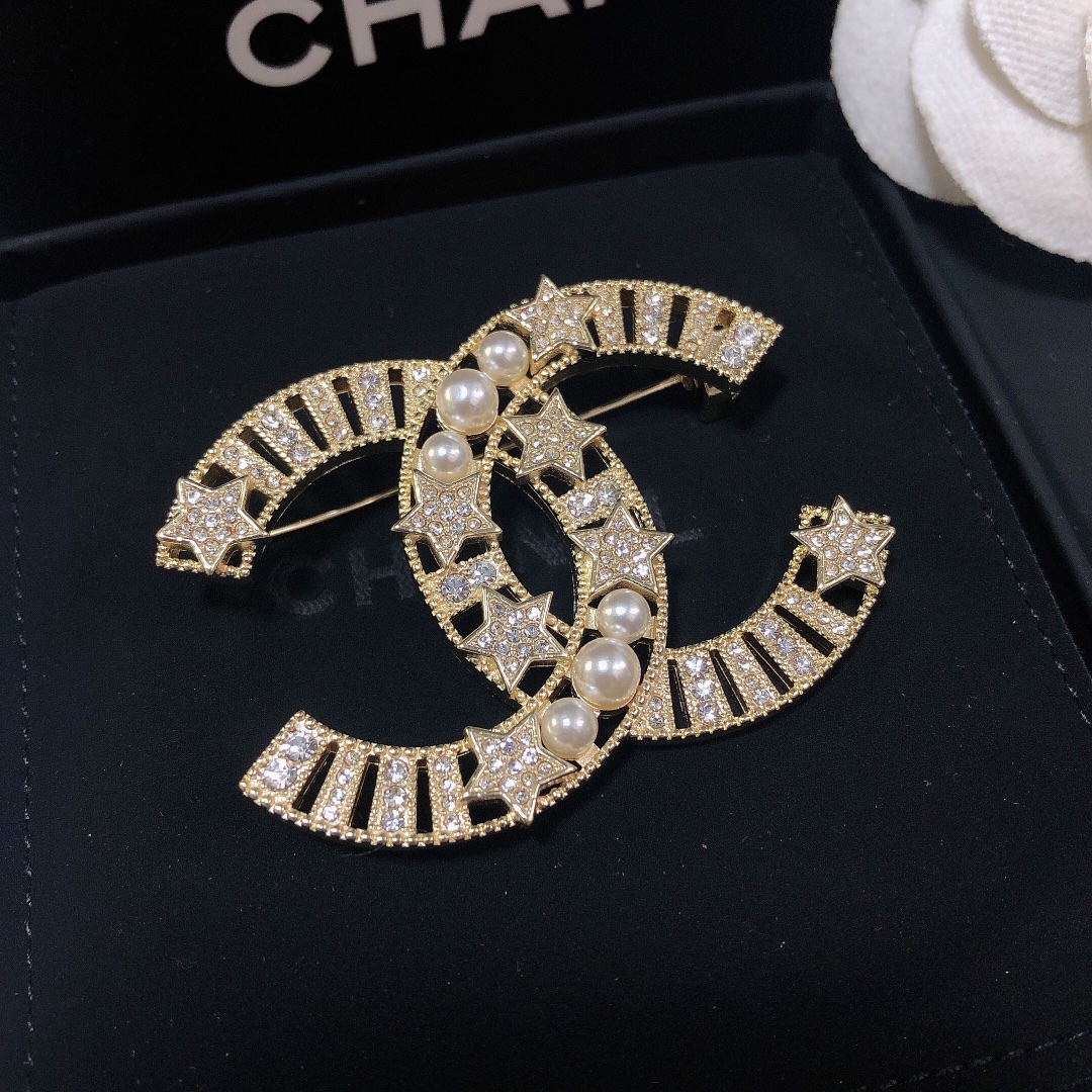 Chanel Star Rhinestone Pearl Brooch - Best Replica Jewelry™