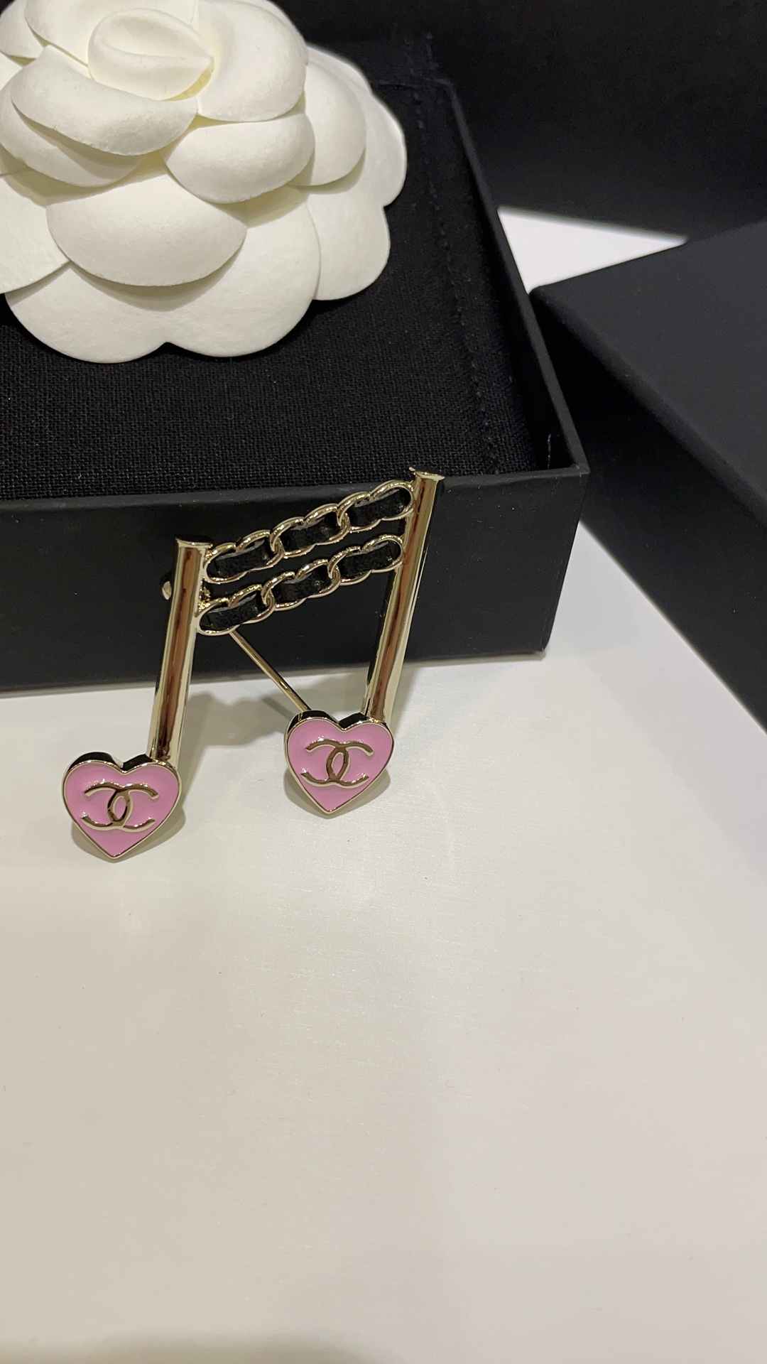 Chanel Pink Heart Note Brooch - Best Replica Jewelry™