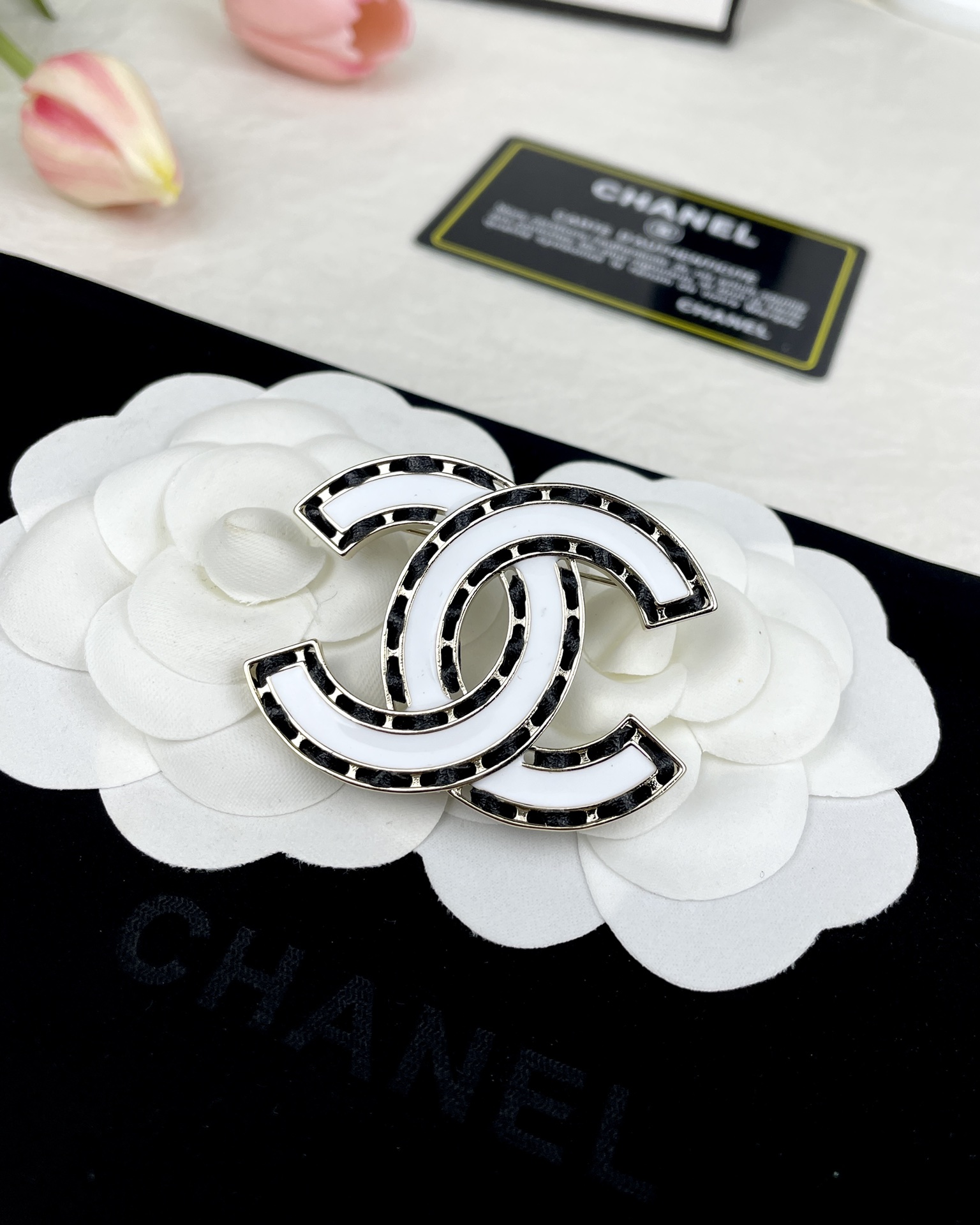 Chanel White Enamel Leather Woven CC Brooch - Best Replica Jewelry™