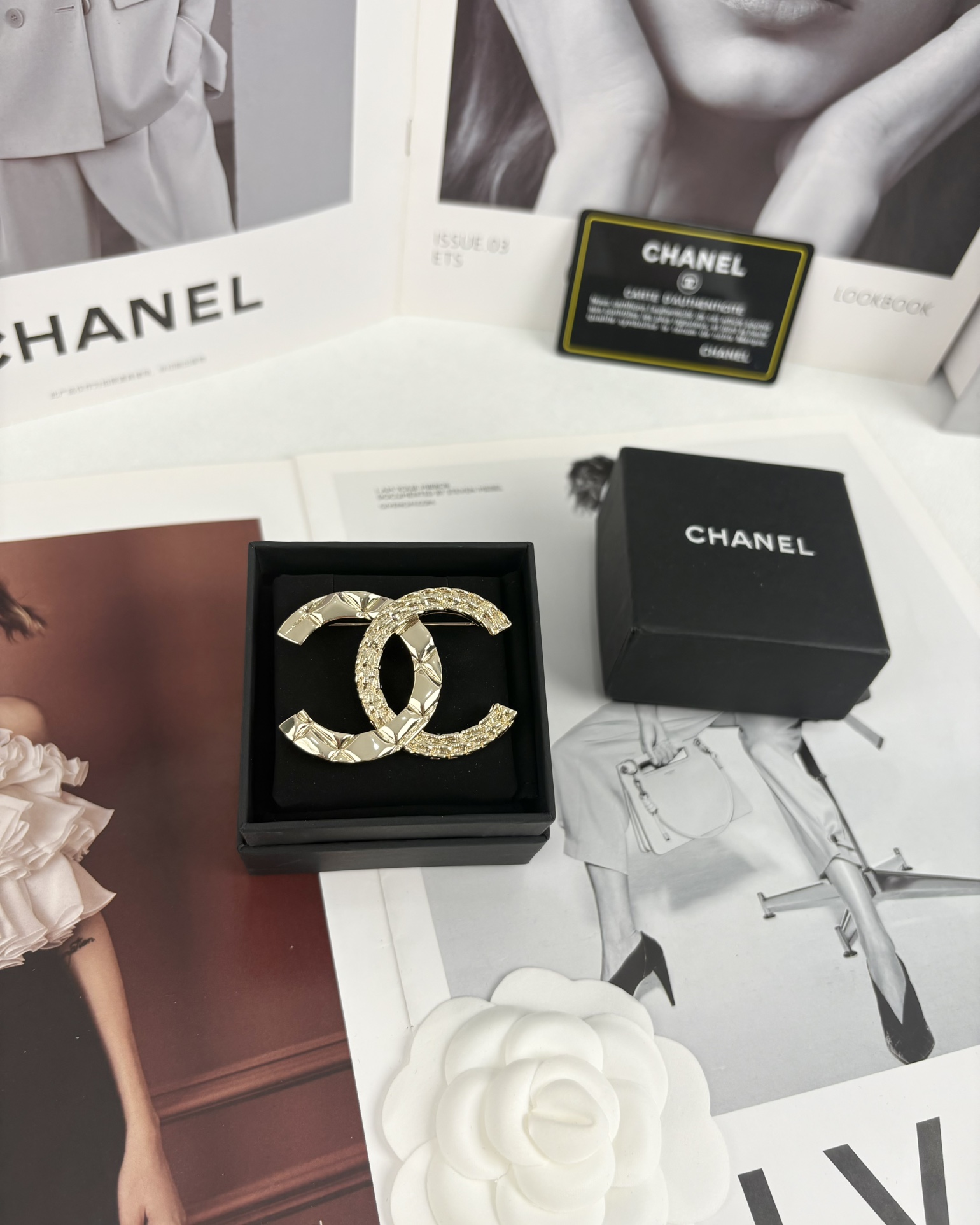 Chanel Light Gold Classic CC Brooch - Best Replica Jewelry™