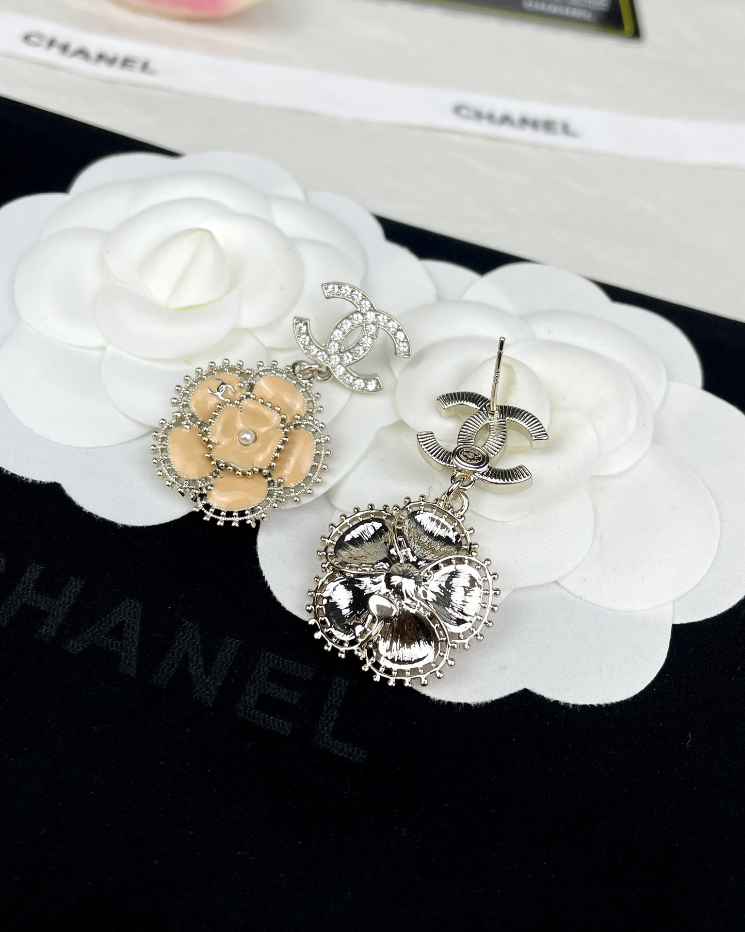 Chanel Enamel Camellia Earrings - Best Replica Jewelry™
