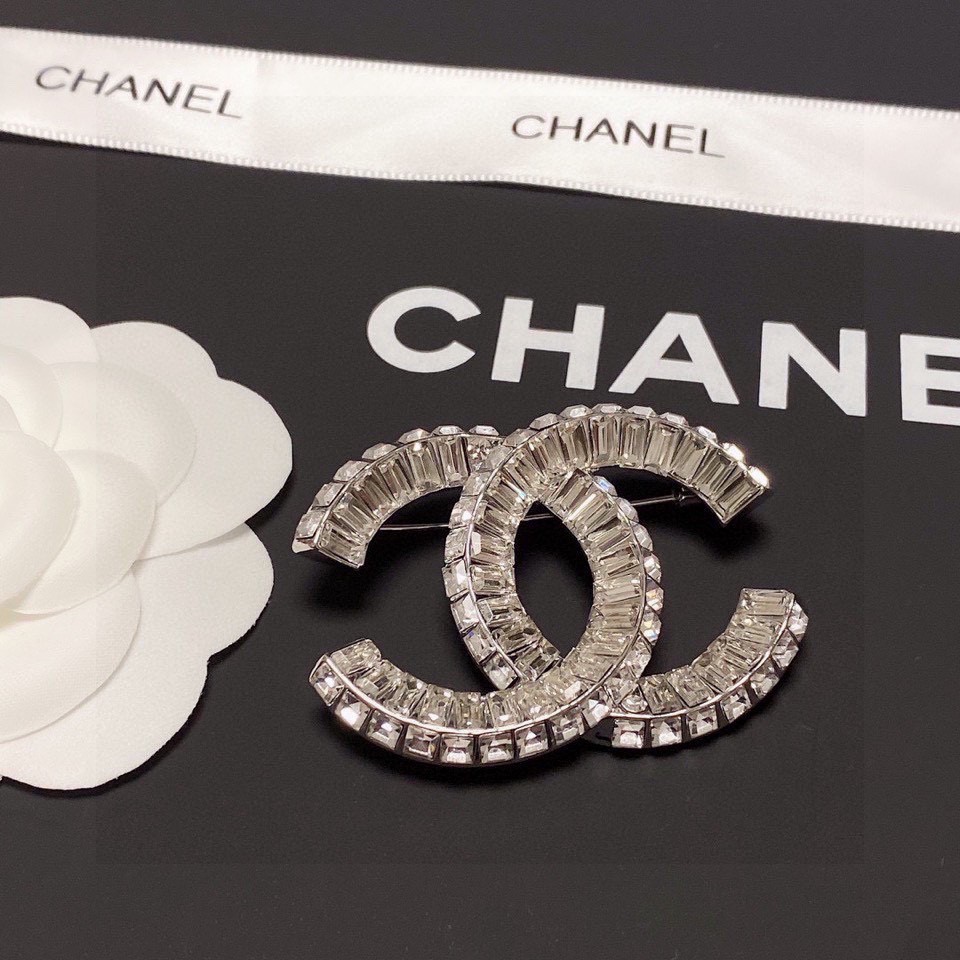 Chanel Rectangular Rhinestone CC Brooch - Best Replica Jewelry™