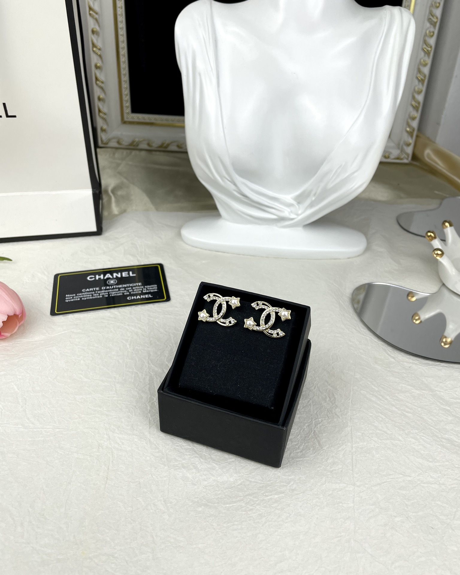 Chanel Hollow Star Rhinestone CC Earrings - Best Replica Jewelry™