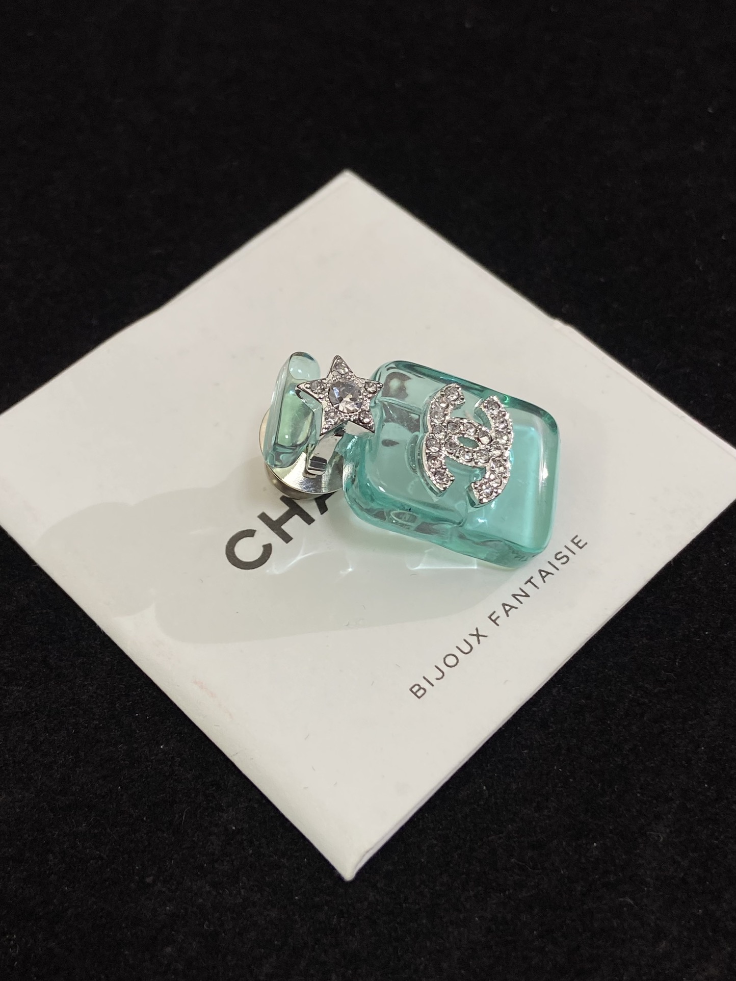 Chanel Jelly Green Perfume Bottle Brooch - Best Replica Jewelry™