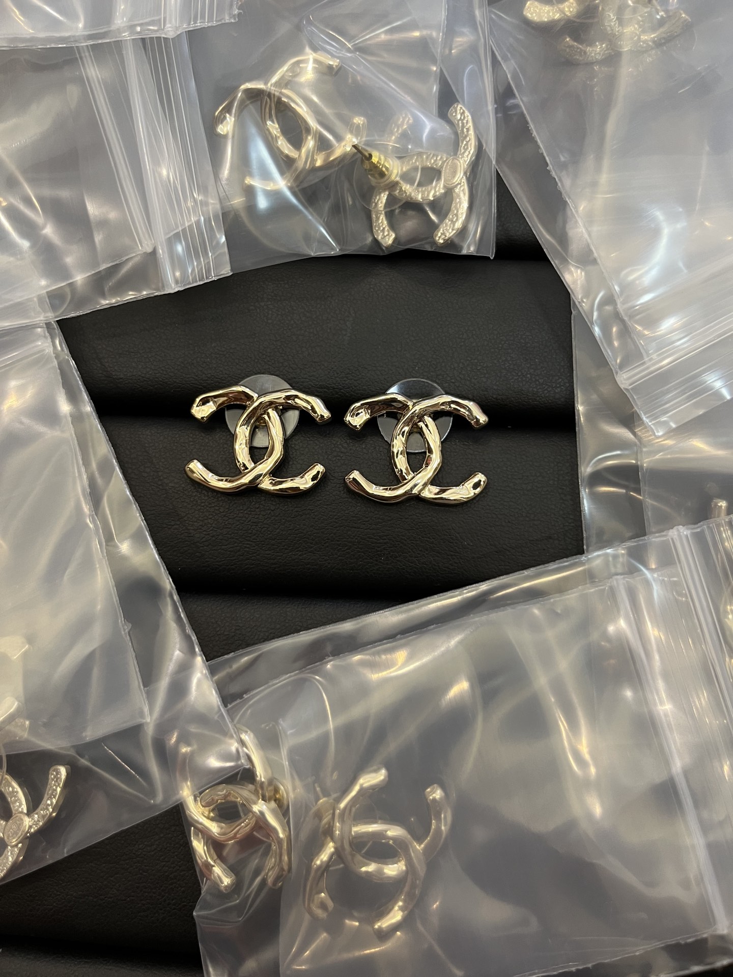 Chanel Personality Light Gold Brooch - Best Replica Jewelry™