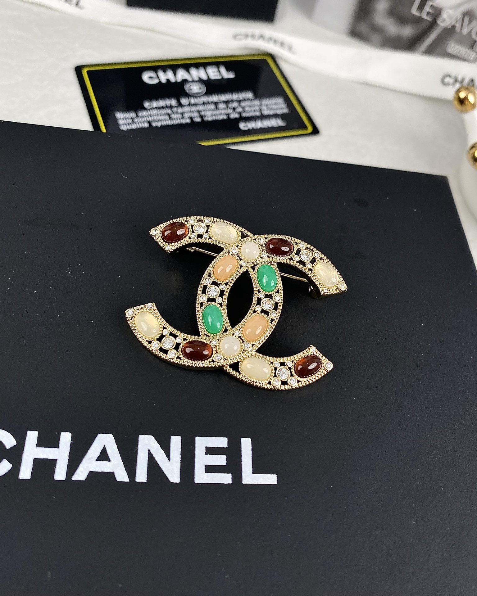 Vintage Chanel Multigem Brooch - Best Replica Jewelry™