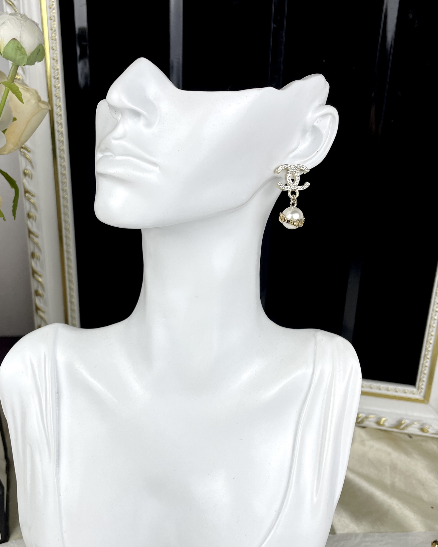 Chanel Diamond CC Pearl Drop Earrings - Best Replica Jewelry™