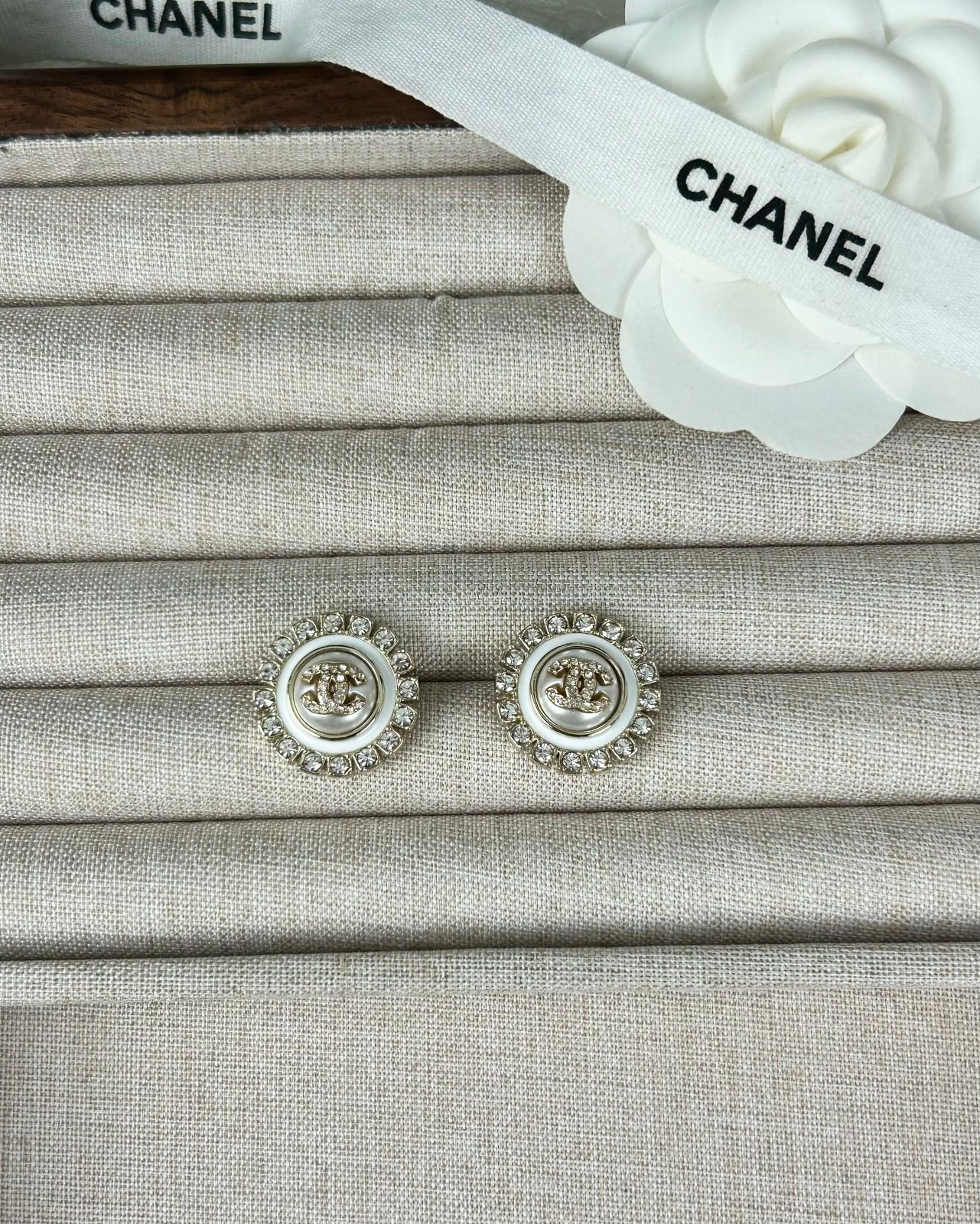 Chanel Sunflower Diamond Round Stud Earrings - Best Replica Jewelry™