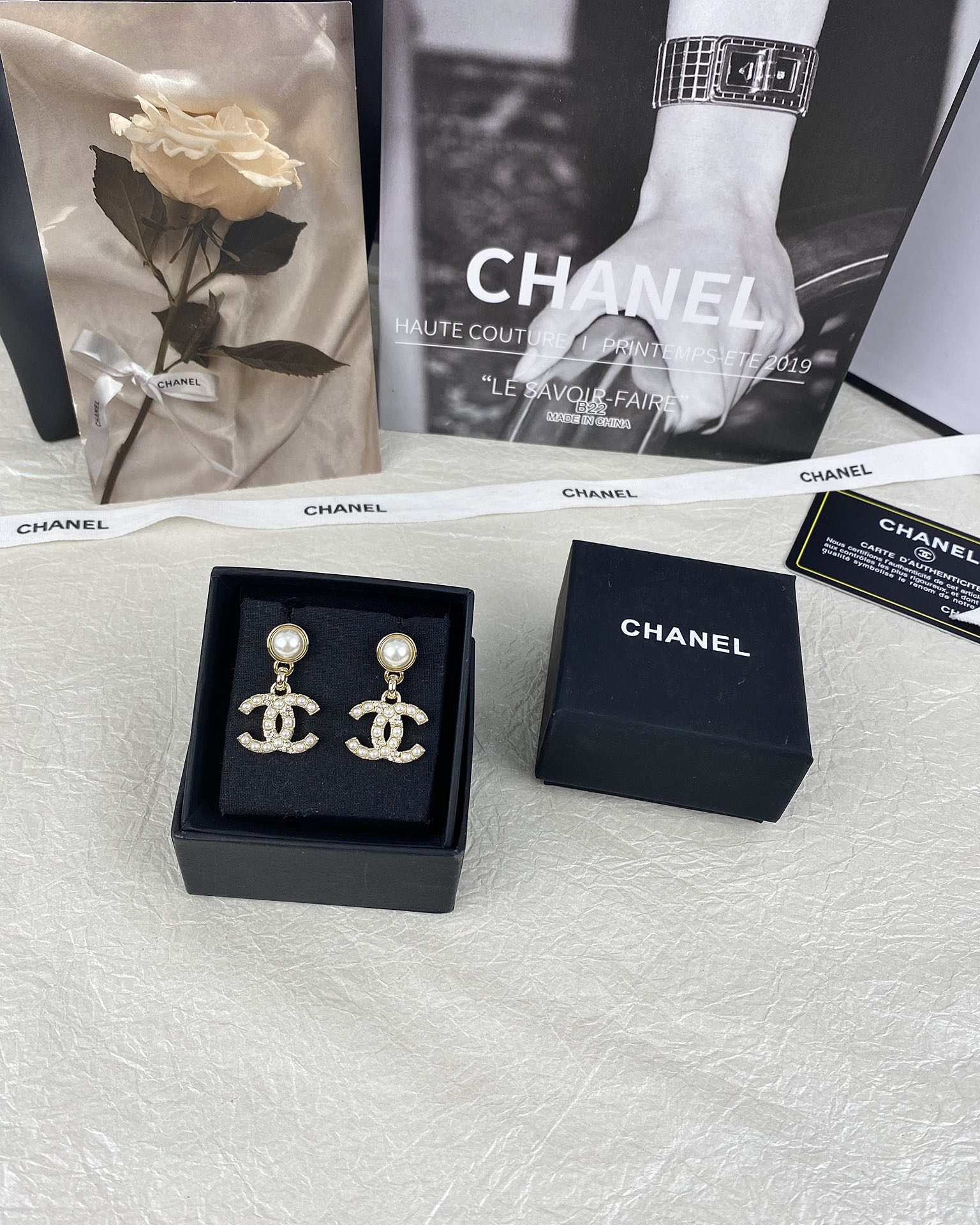 Chanel Pearl Paved CC Dangle Earrings - Best Replica Jewelry™