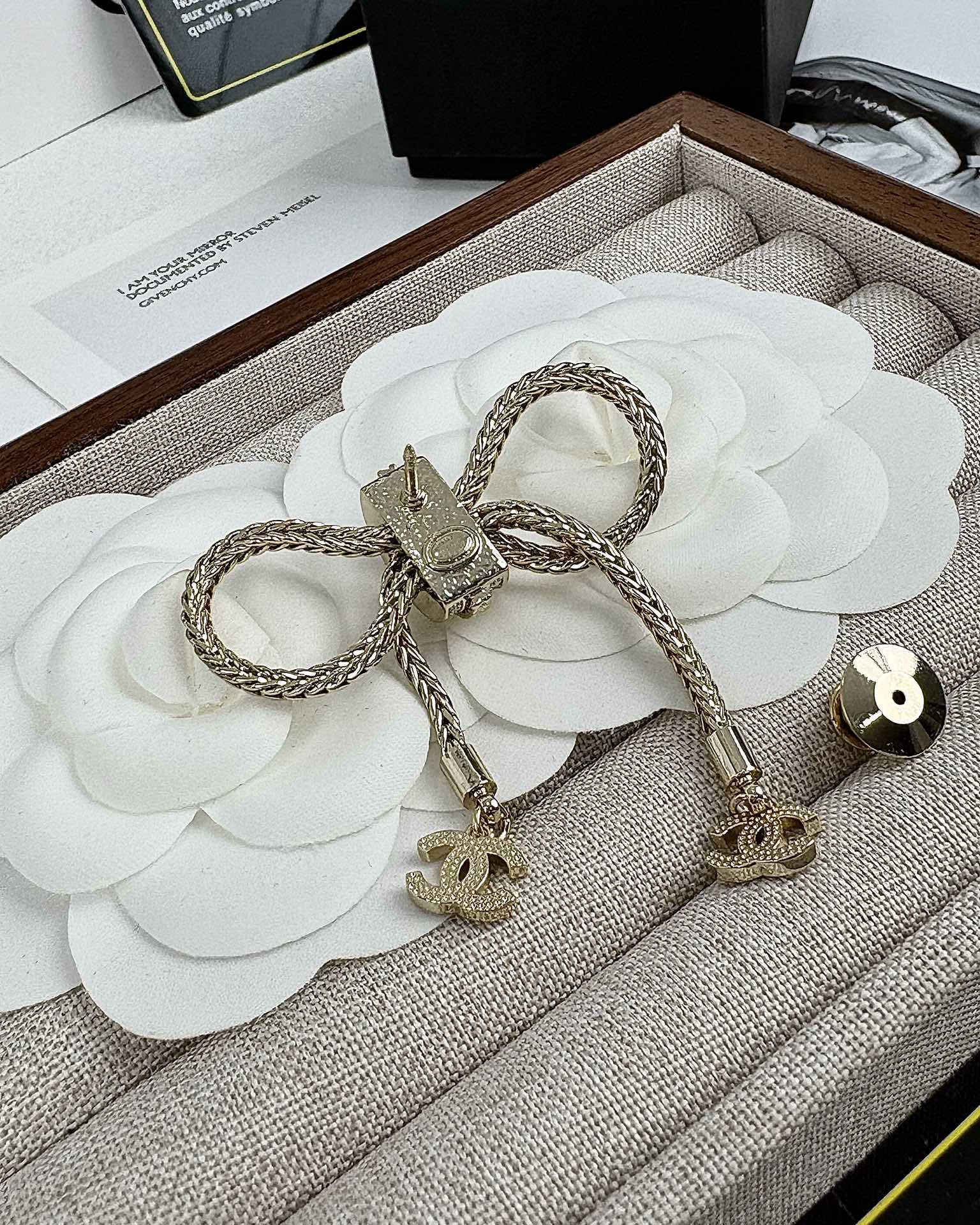 Chanel Bow Brooch - Best Replica Jewelry™