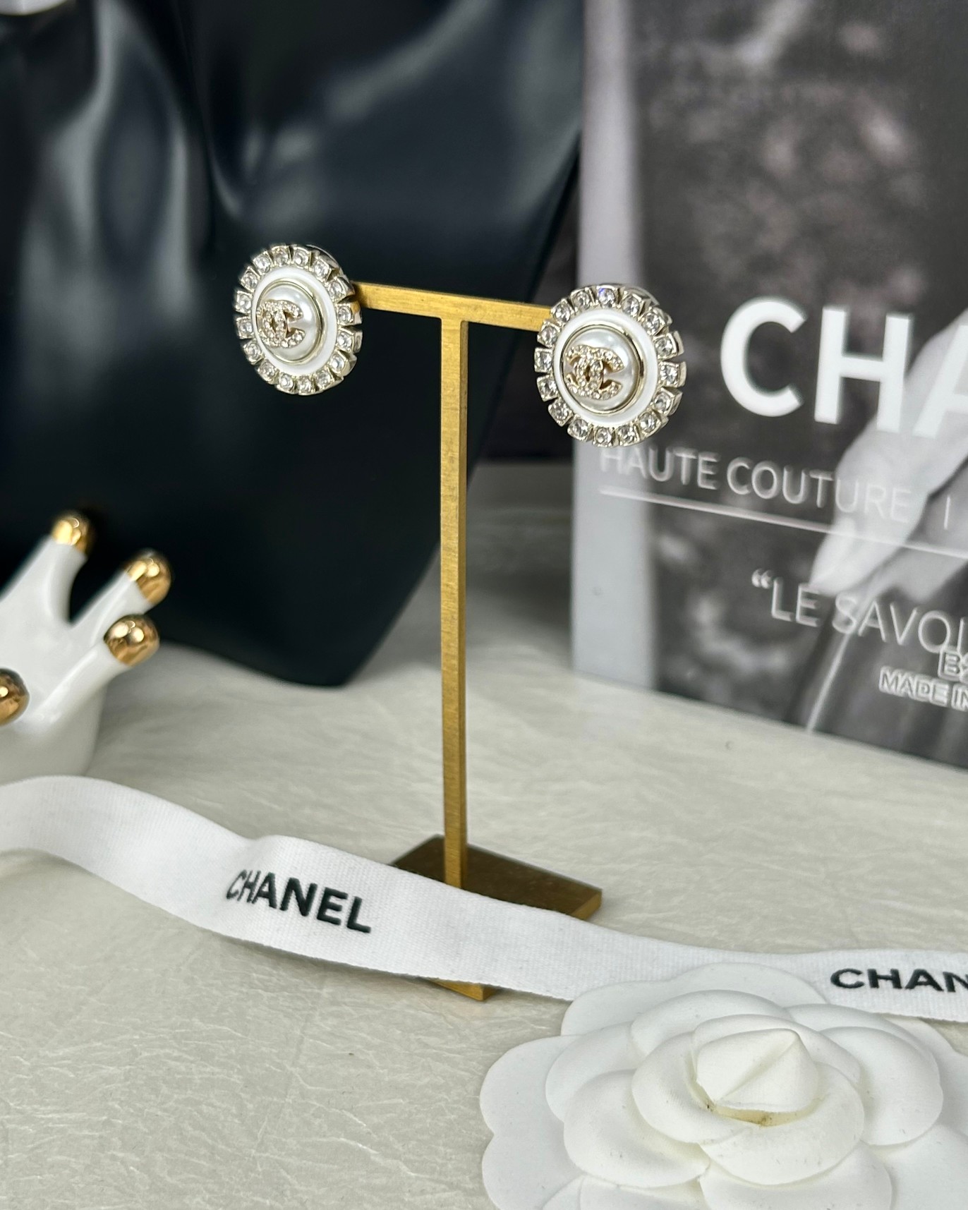 Chanel Sunflower Diamond Round Stud Earrings - Best Replica Jewelry™